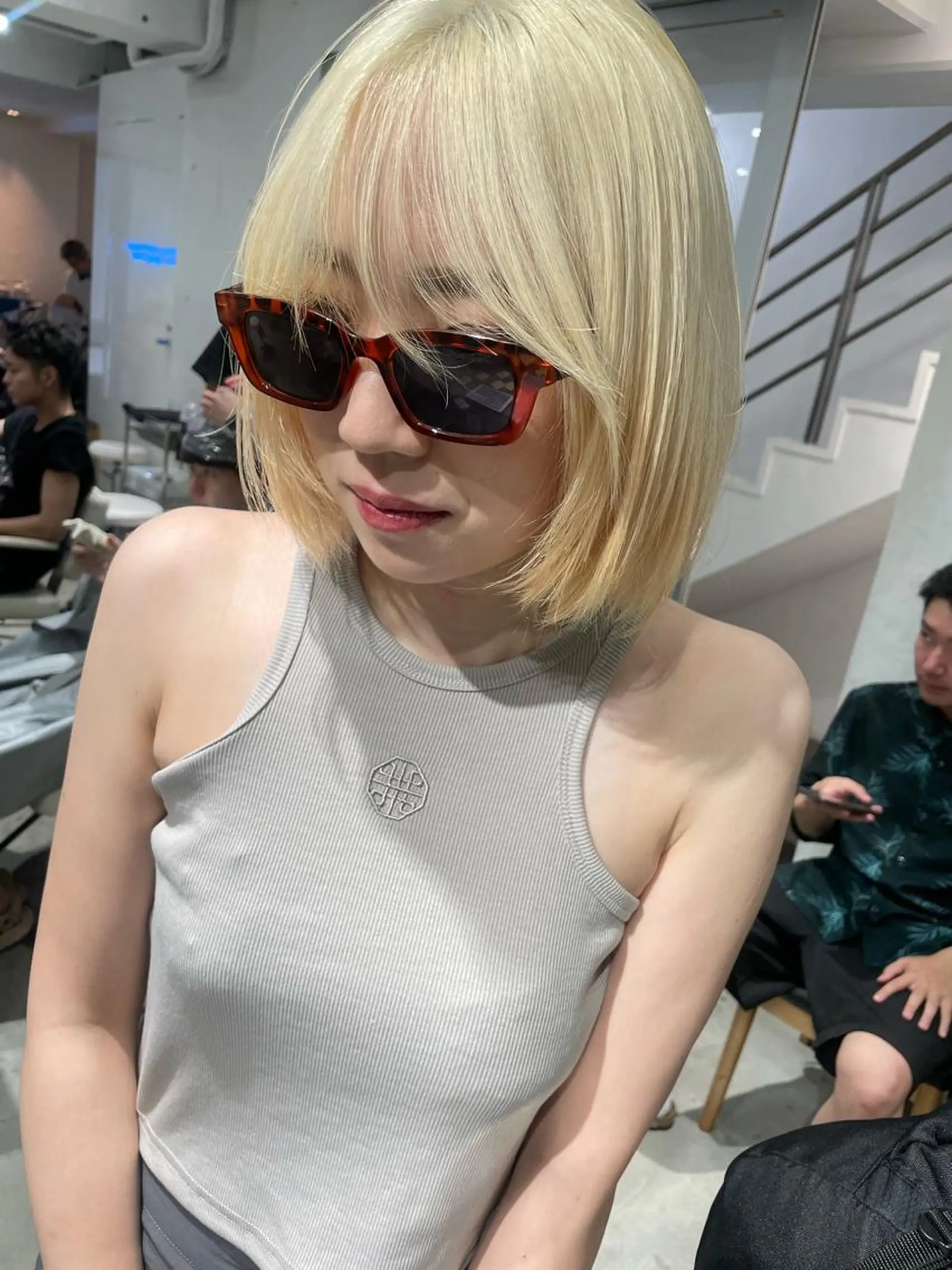 ミディアム カラー ミディアムパーマ バレイヤージュ ブリーチ ケアブリーチ デザインカラー スパイラルパーマ 🌐hina⭐️のヘアスタイル