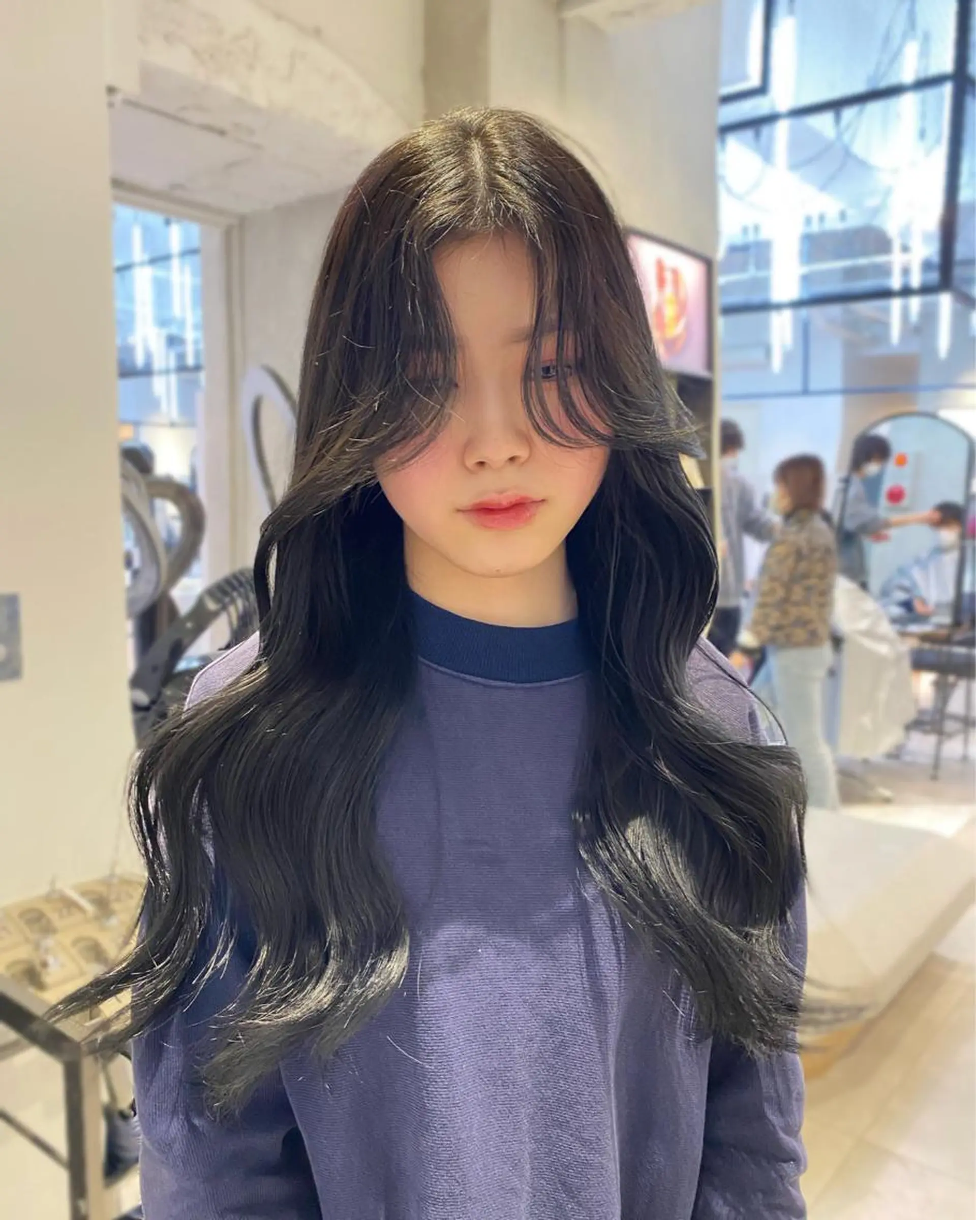 ロング カラー ヘアカラー レイヤーカット カノン🩷のヘアスタイル