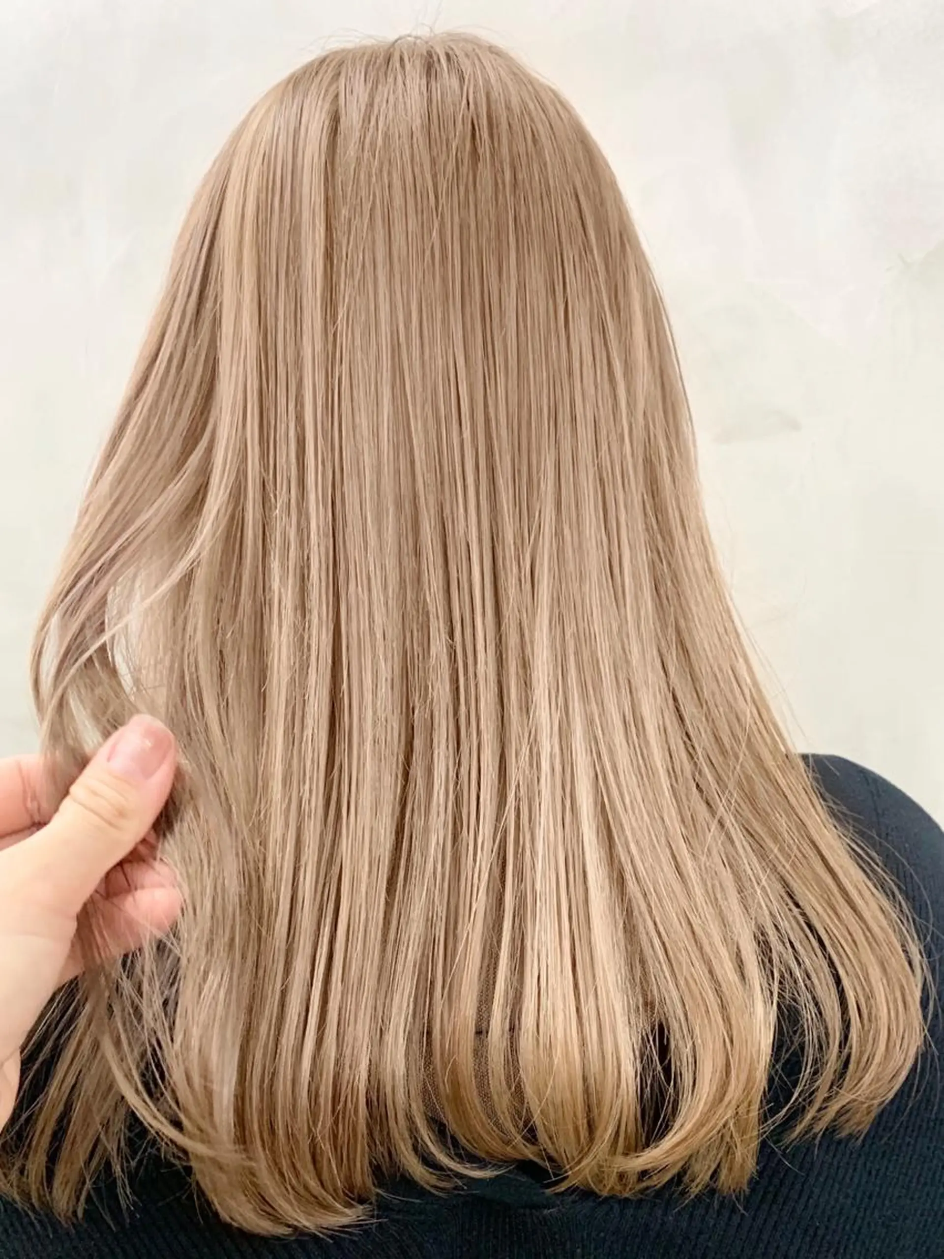 カラー ベージュカラー ブリーチ ヘッドスパ (女性限定)🍋モエのヘアスタイル