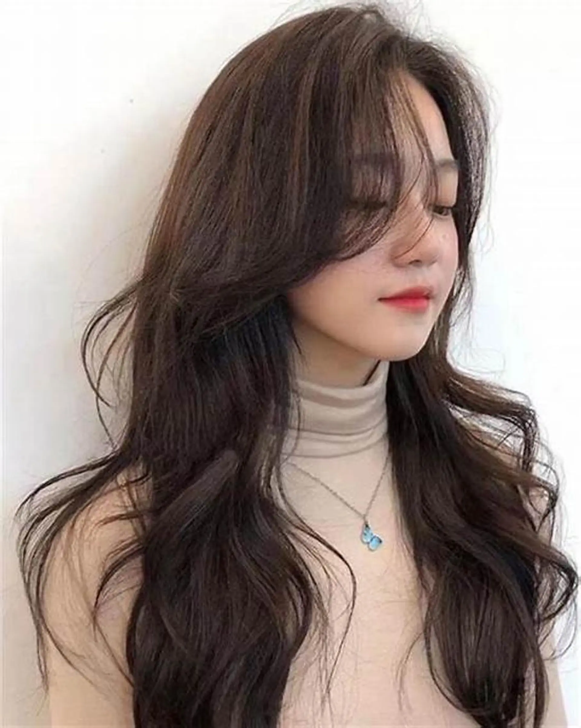 ロング ボブ くびれヘア ハイライト 学生 髪質改善 カット ヘアカラー 縮毛矯正 志木駅1分☆髪質改善 ミニモ限定特別割引✨のヘアスタイル