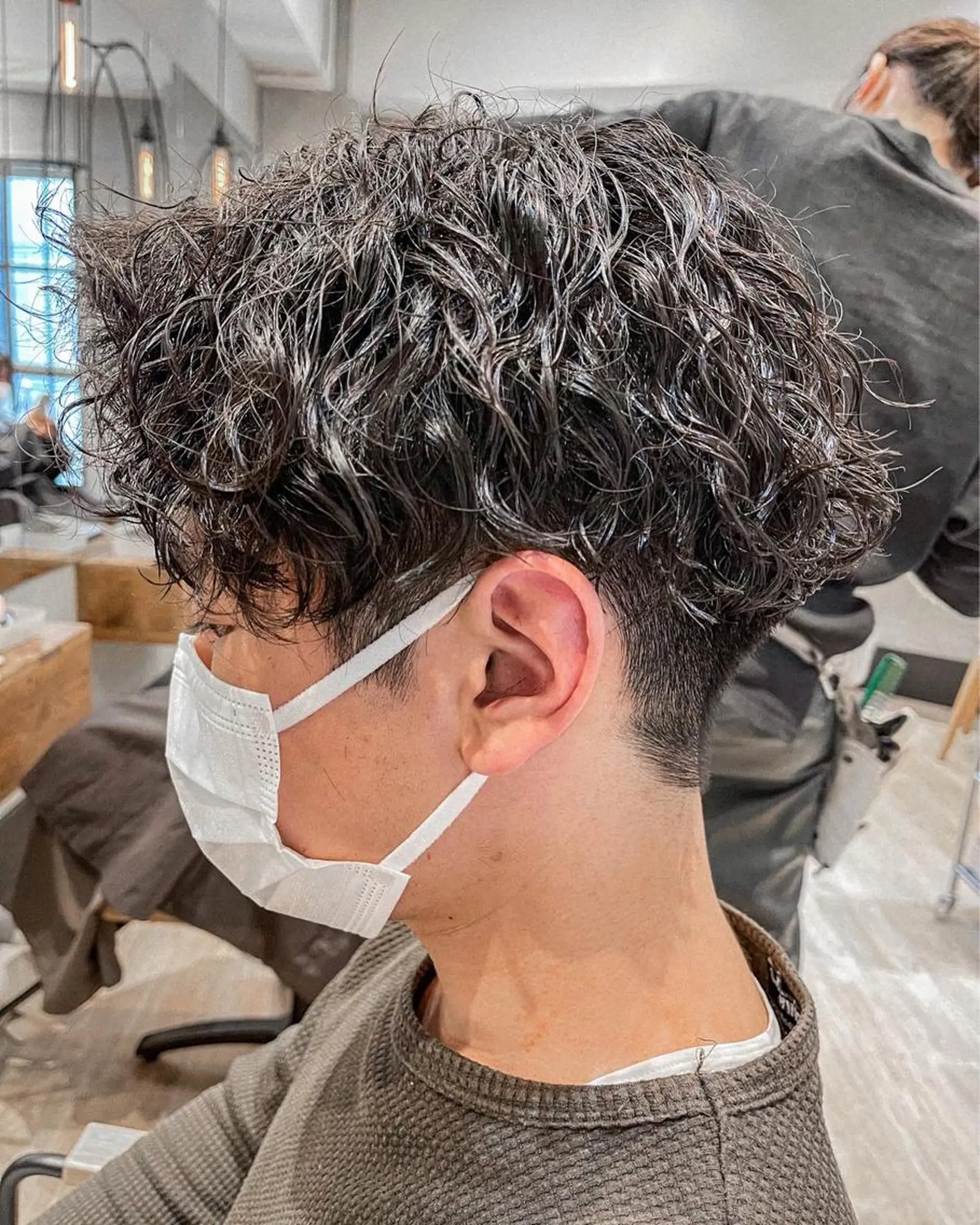 ショート パーマ メンズ メンズパーマ ツイストスパイラルパーマ スパイラルパーマ カット パーマ トリートメント ヘアセット 新宿メンズ専門 モテ清潔感パーマ特化のヘアスタイル
