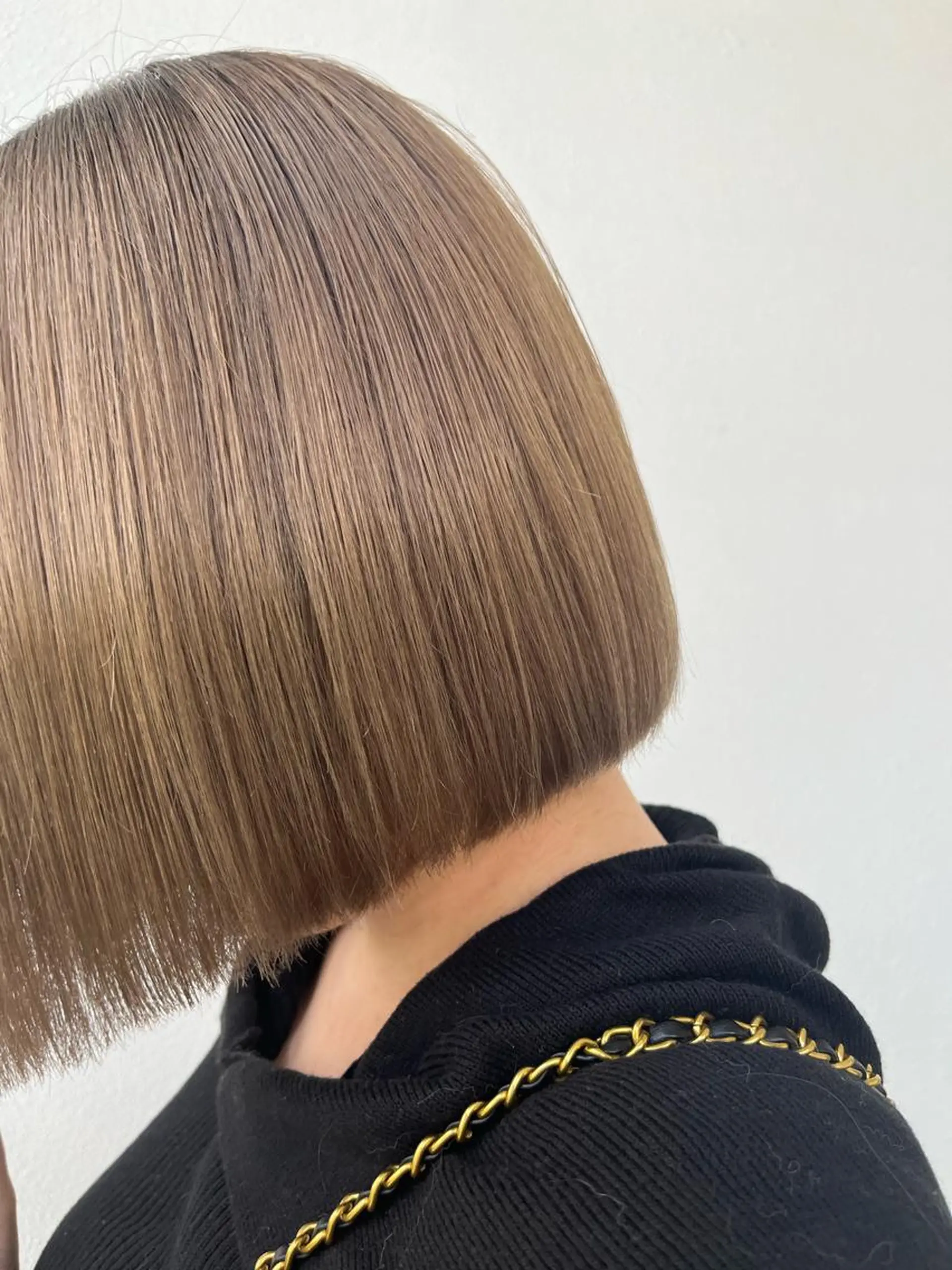 ミディアム 小山 水綺のヘアスタイル