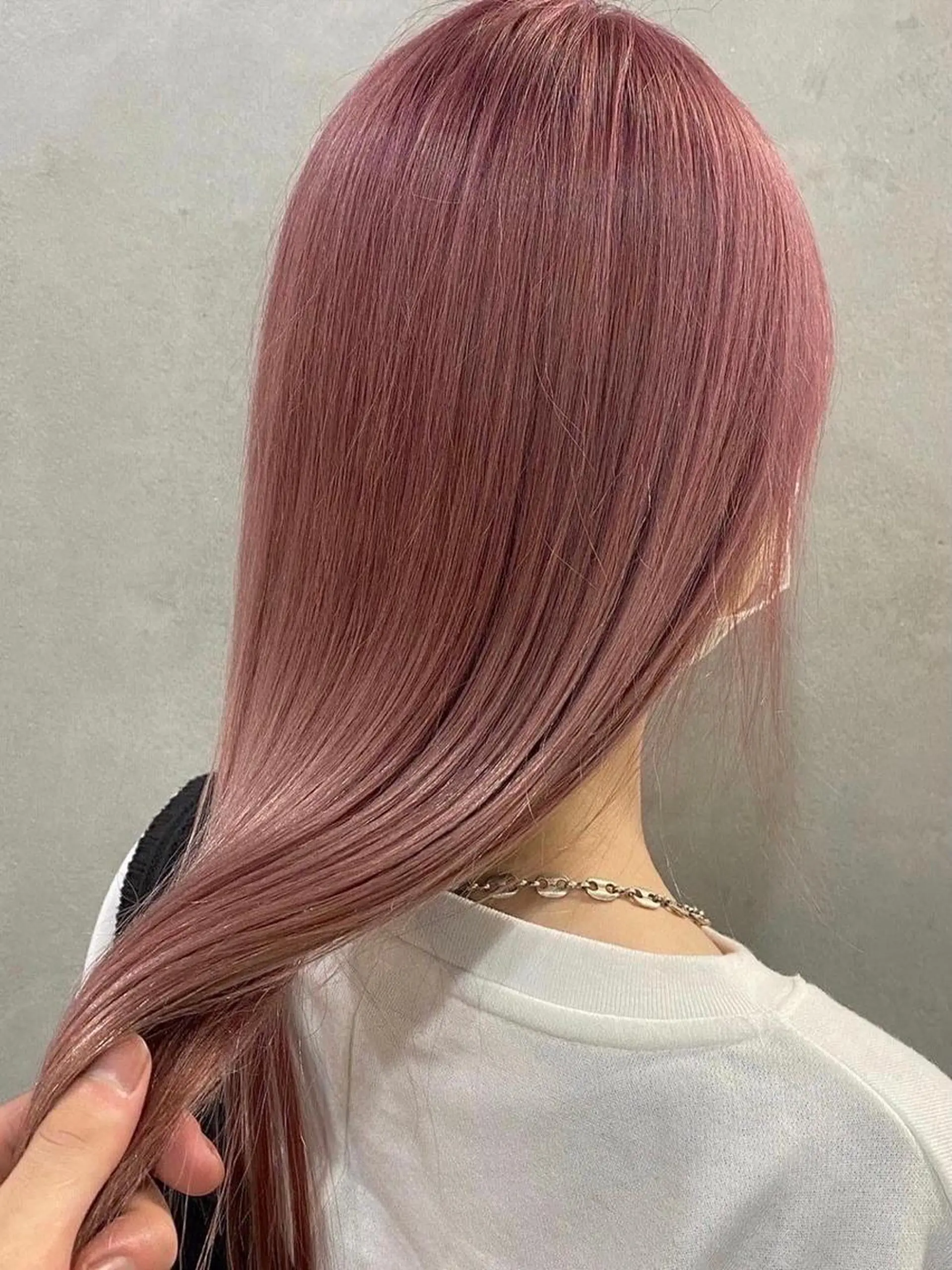 ロング カラー ピンクカラー カット ヘアカラー トリートメント 🧸艶々韓国ヘア 🧁mizunaのヘアスタイル