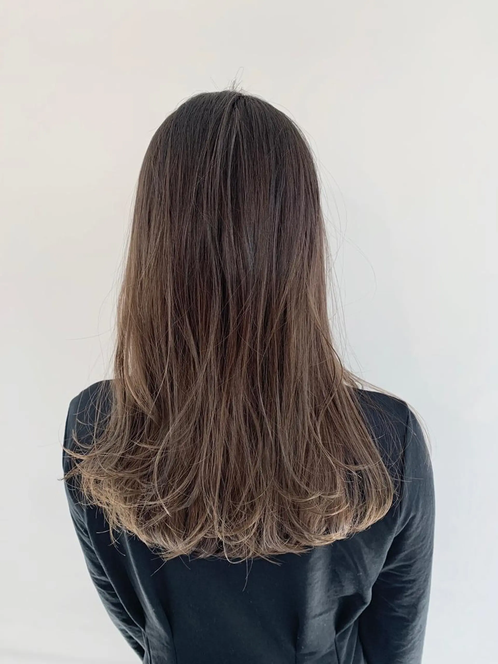 セミロング カラー パーマ ヘアアレンジ 加藤 綾華のヘアスタイル