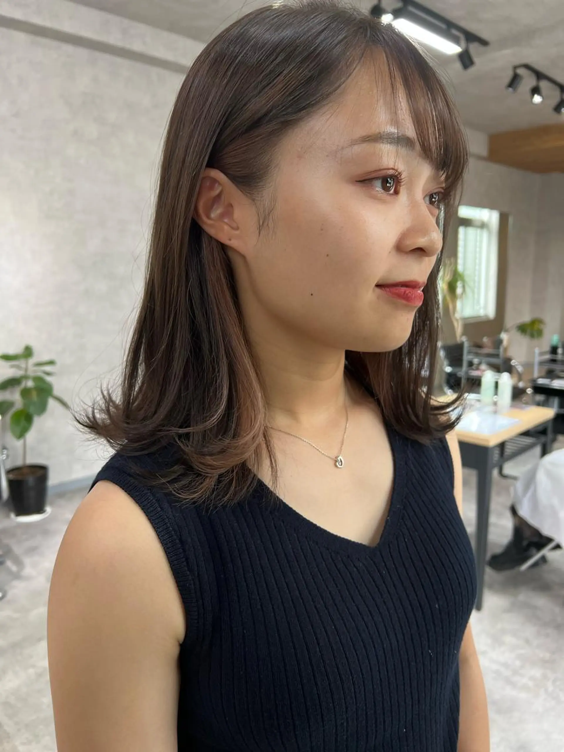 ミディアム 福井 采未のヘアスタイル