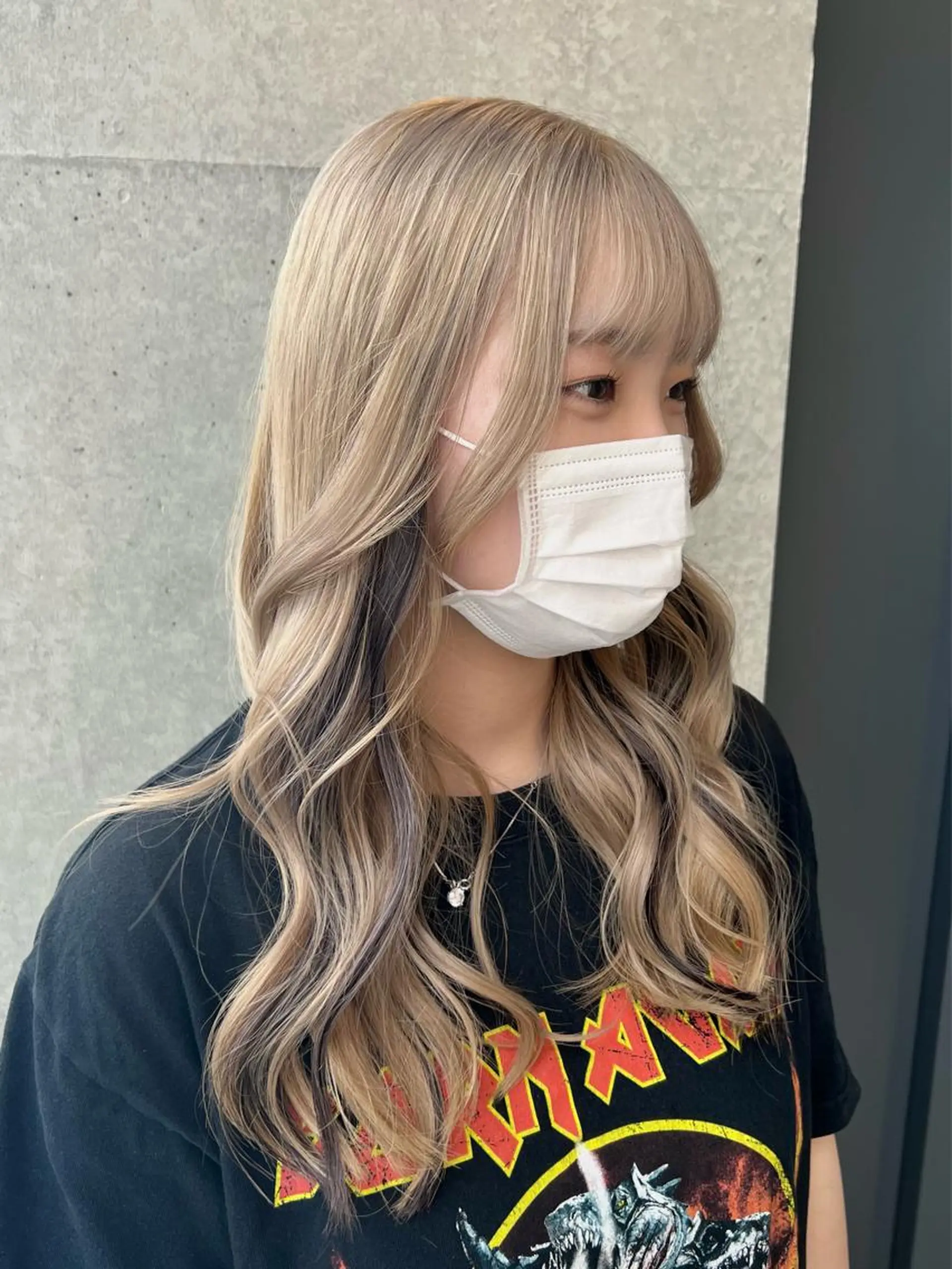 カラー ハイトーンカラー ヘアカラー 吉野 瑳桜のヘアスタイル