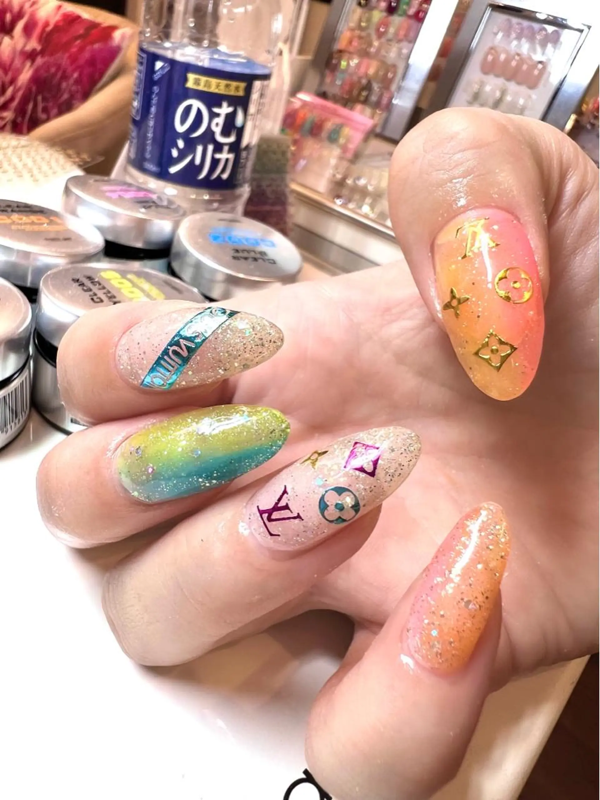 ネイル ハンドネイル clover nailのネイルデザイン