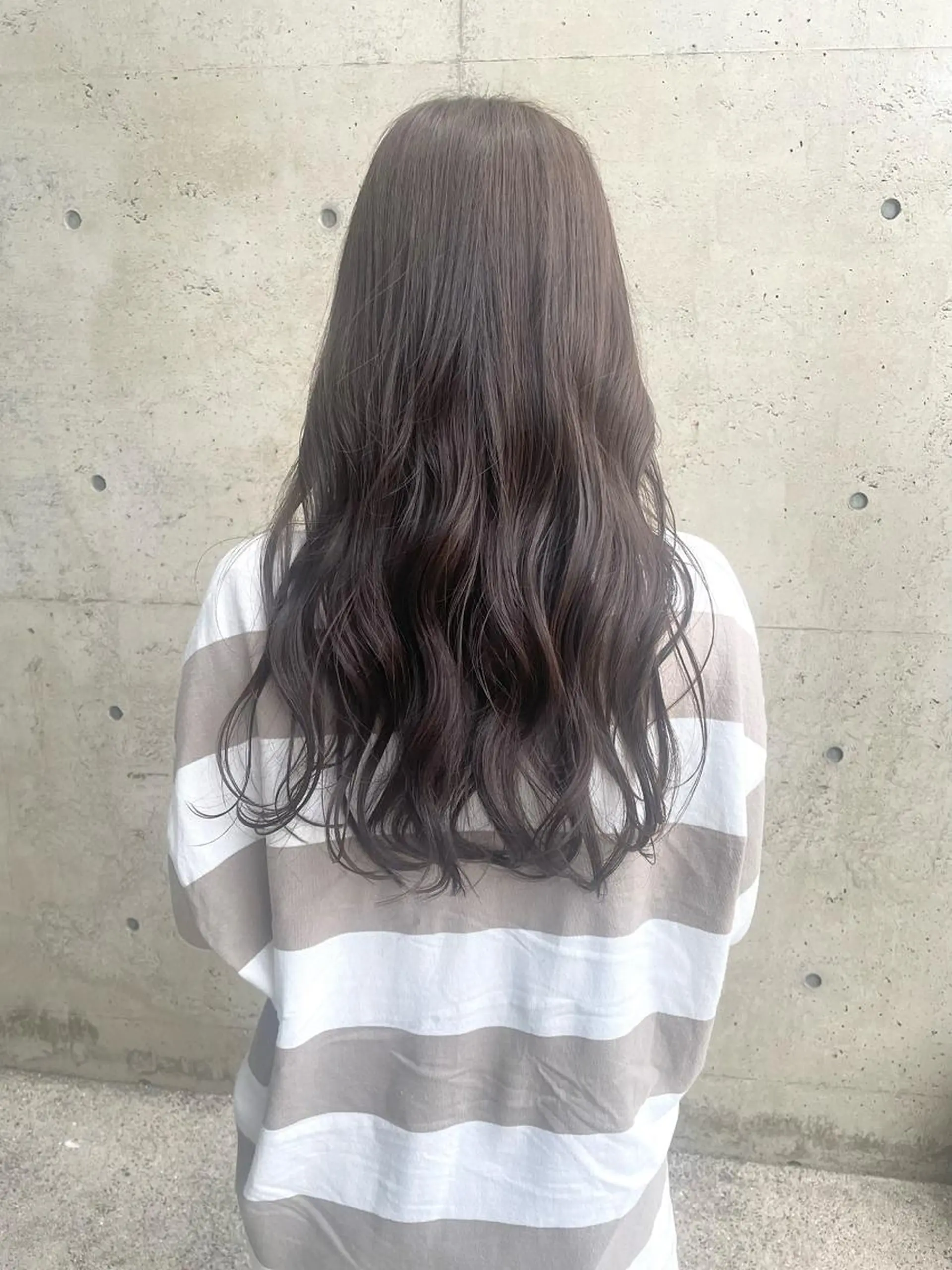 ロング カラー 日高 香織のヘアスタイル