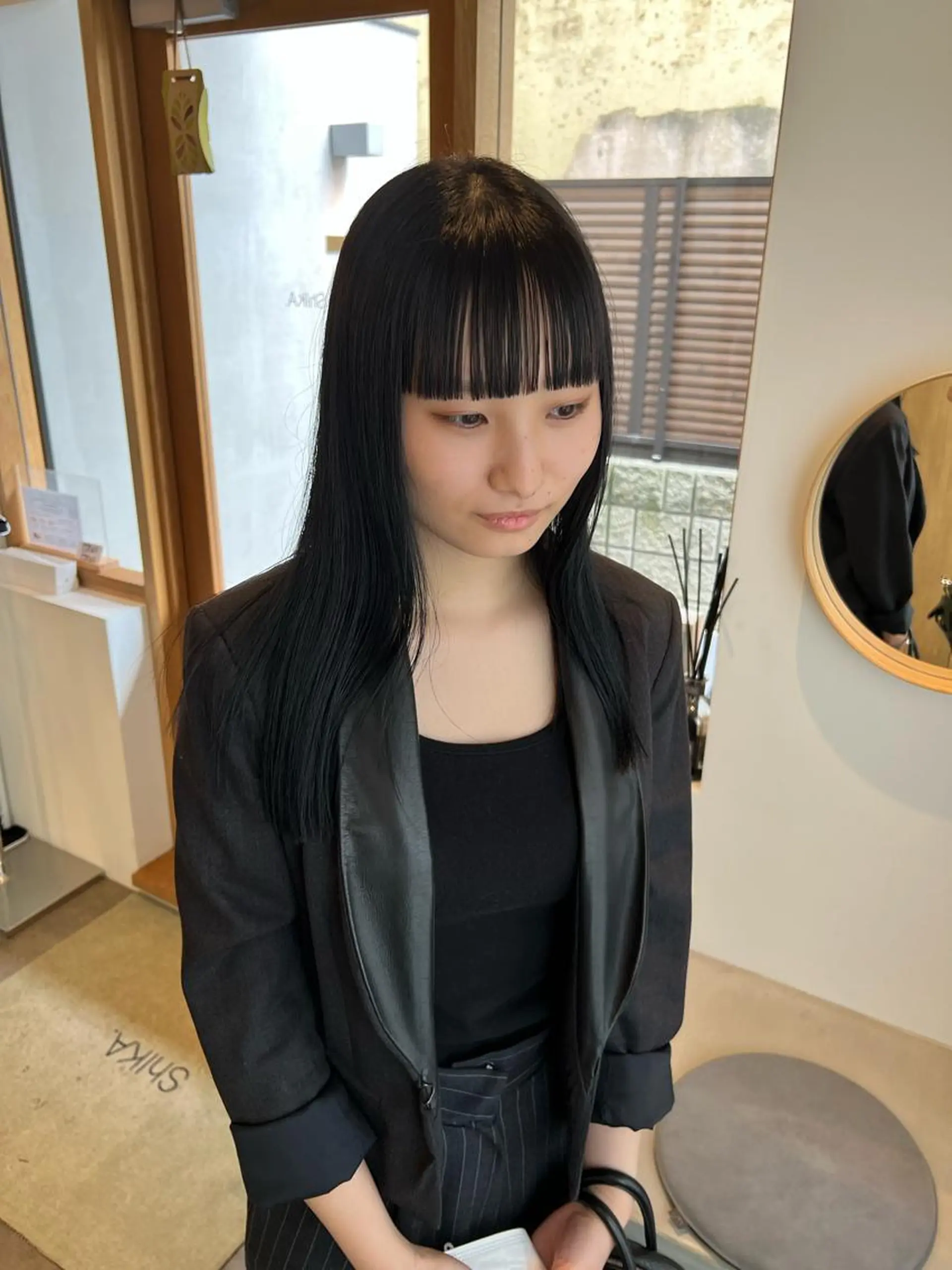 セミロング ミディアムパーマ /癖毛パーマのヘアスタイル