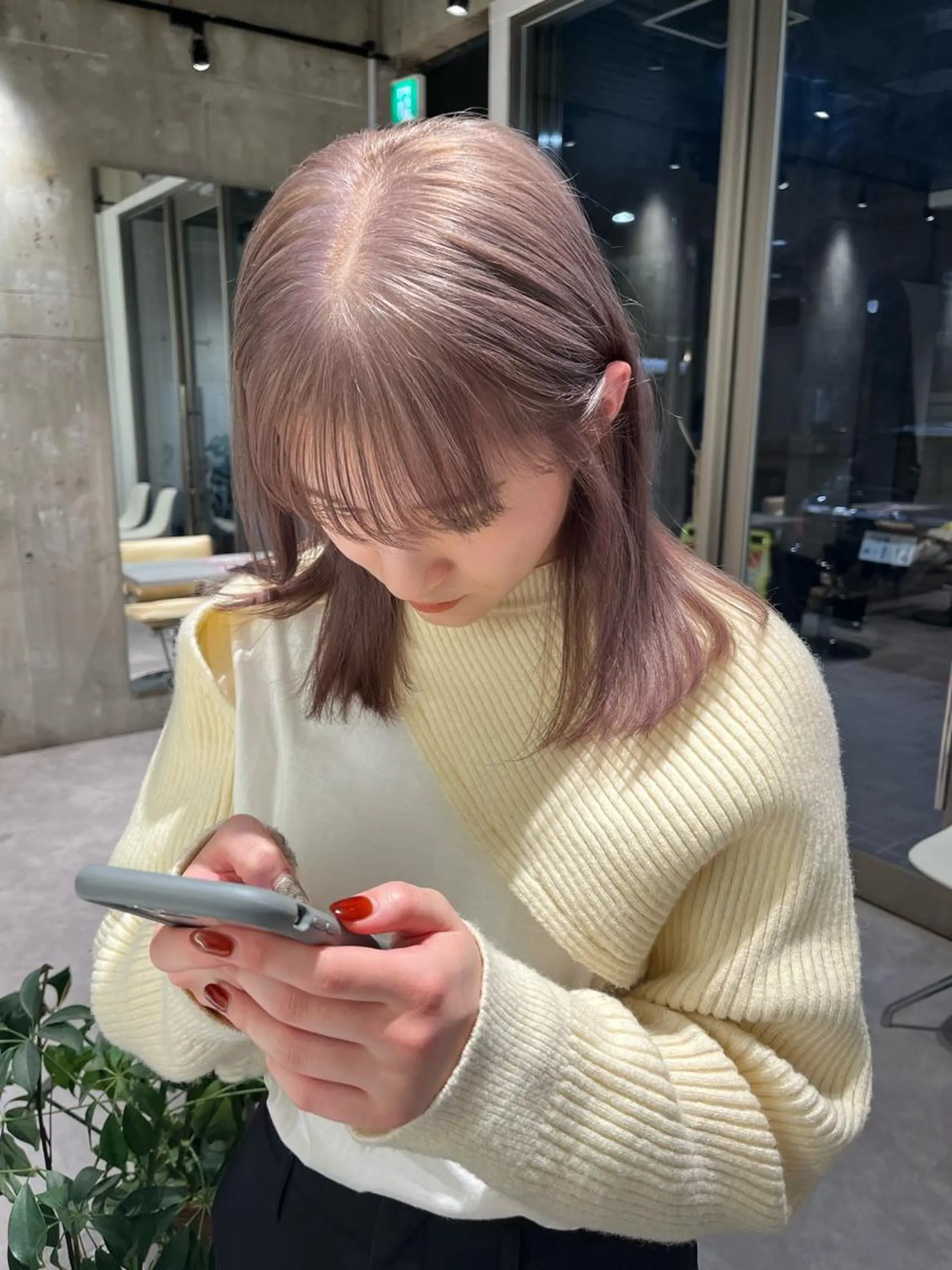 セミロング ヘアカラー mina🪐立川駅/ 無料ショートカットのヘアスタイル