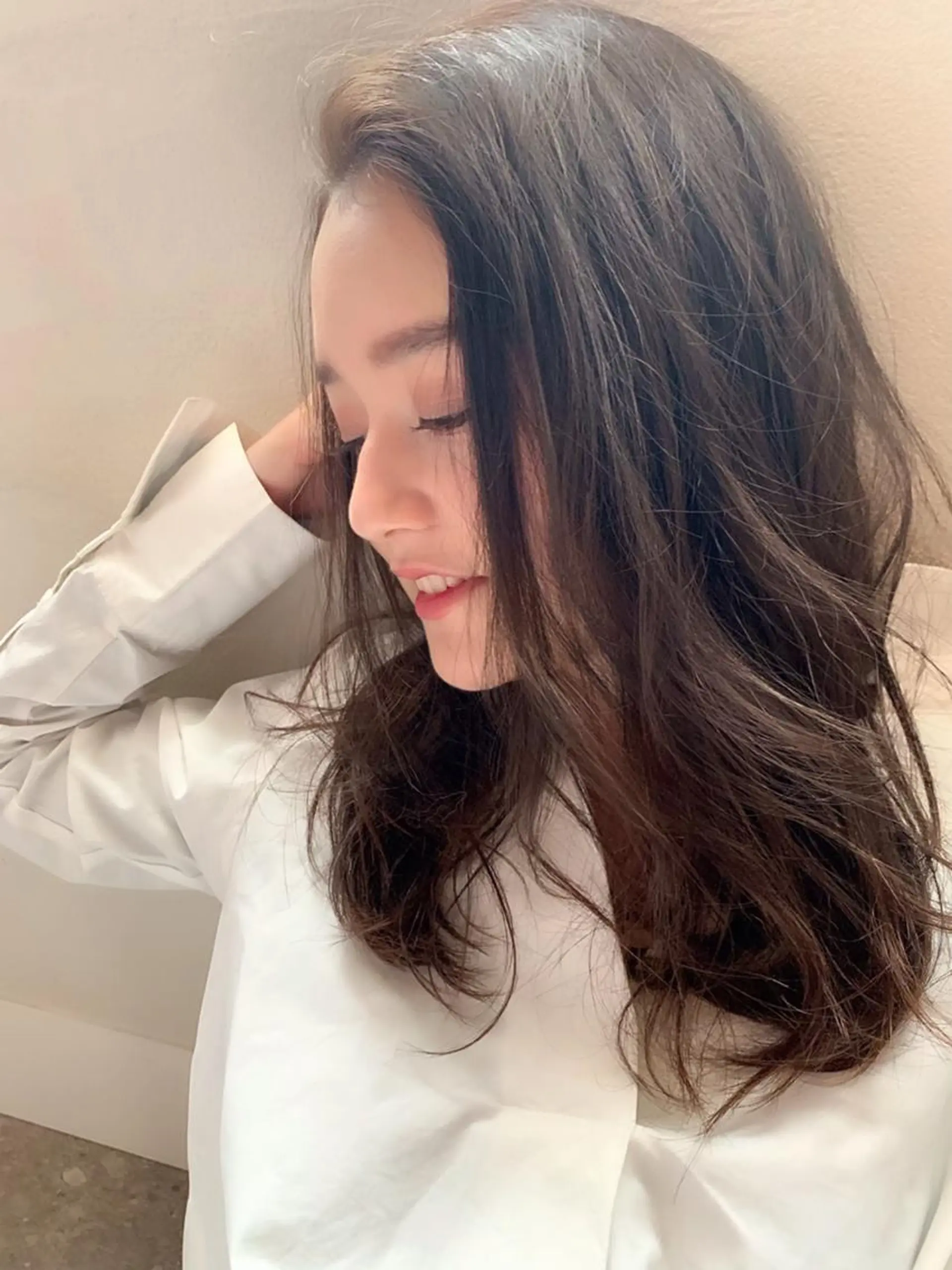 セミロング カラー パーマ ヘアアレンジ 韓国メンズヘア　ミル クティボブ　足立佳代のヘアスタイル