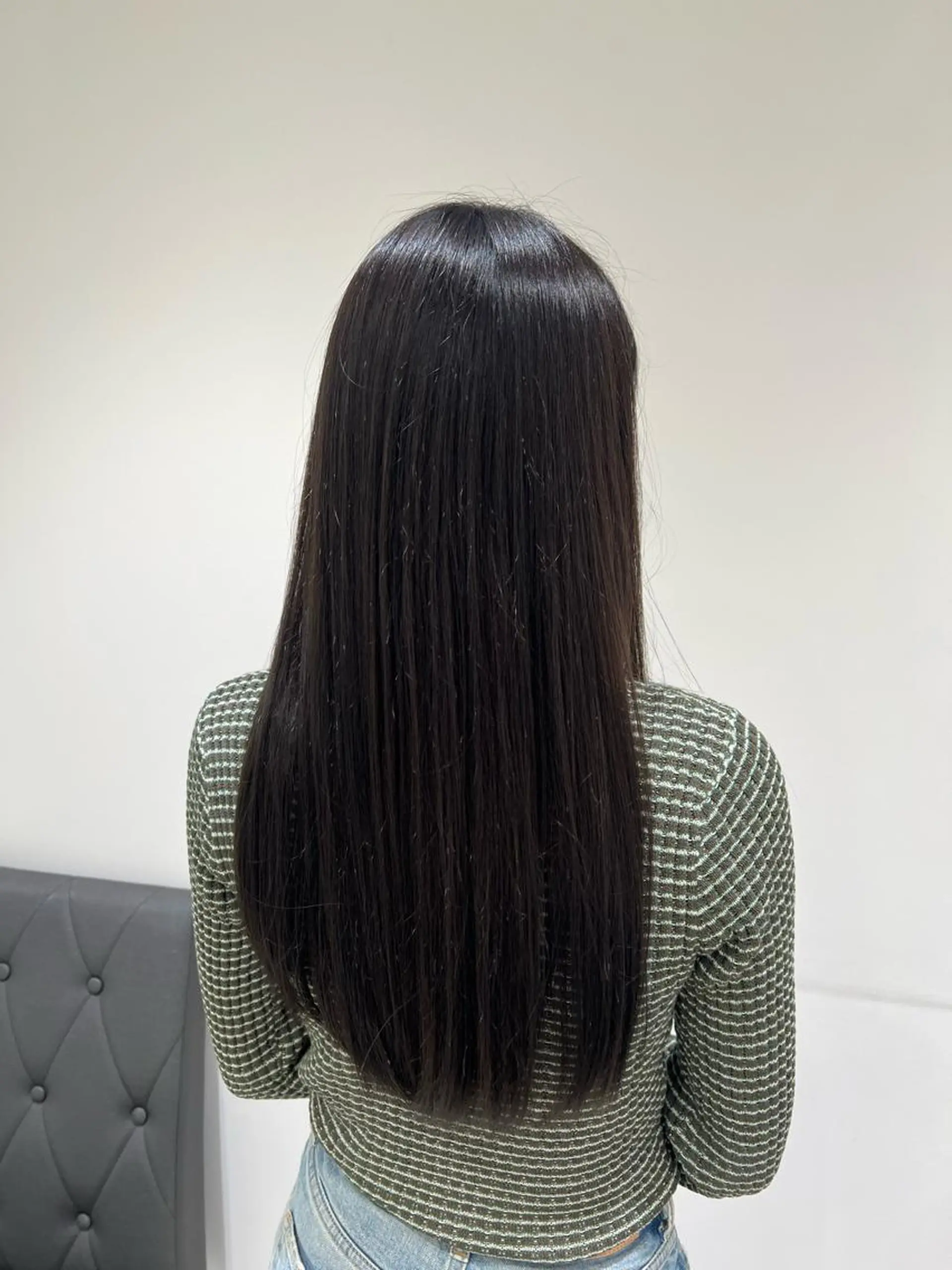 ロング カラー 透明感カラー グレージュ トリートメント 【暖色カラー特化】 中山由梨のヘアスタイル