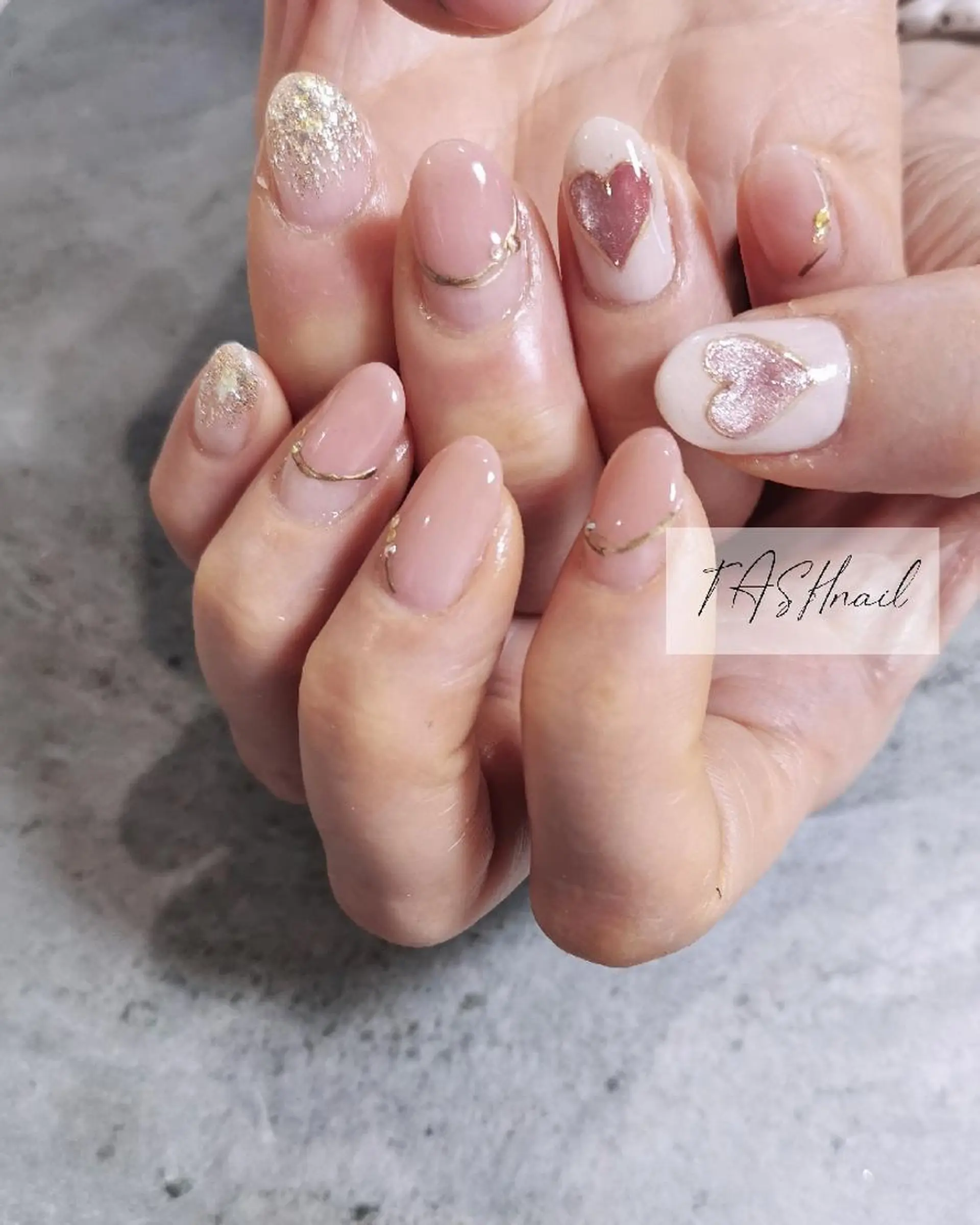 ネイル TASH nailのネイルデザイン