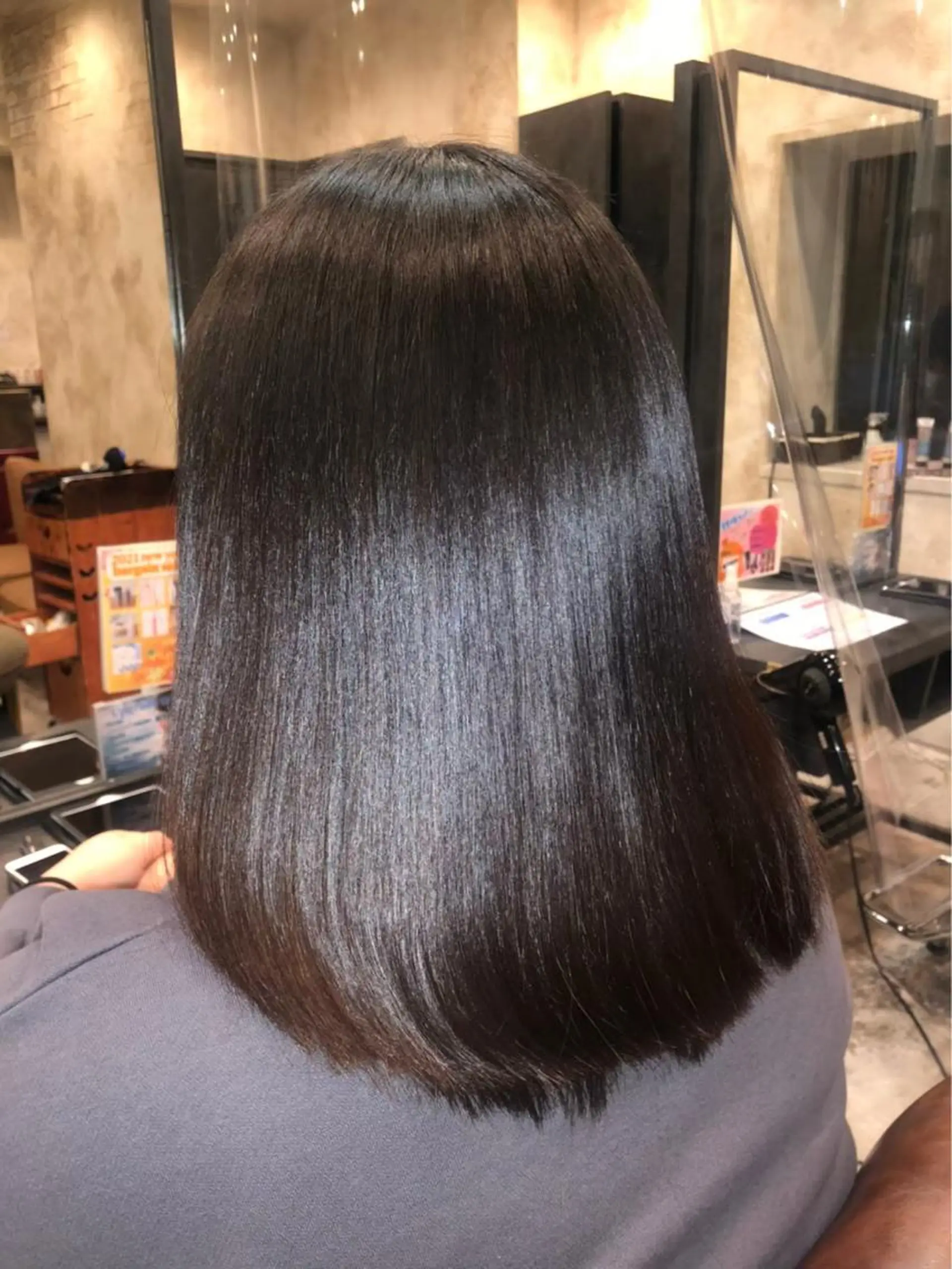 セミロング 🫧レイヤーお任せ ください🫧のヘアスタイル