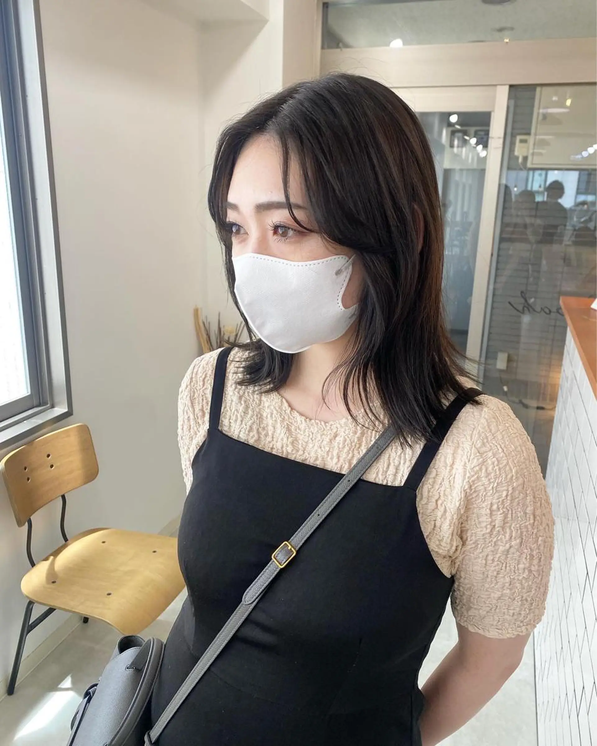 セミロング 川野 彩海のヘアスタイル