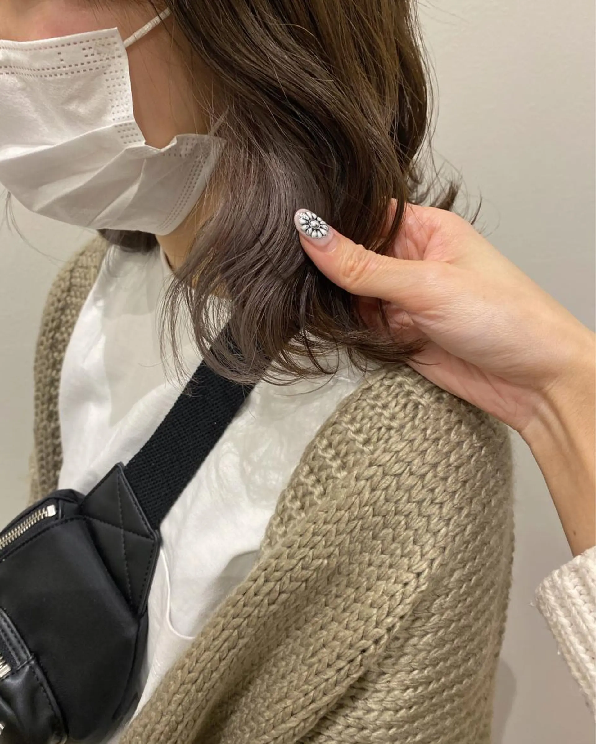 ミディアム カラー 石田 優菜のヘアスタイル