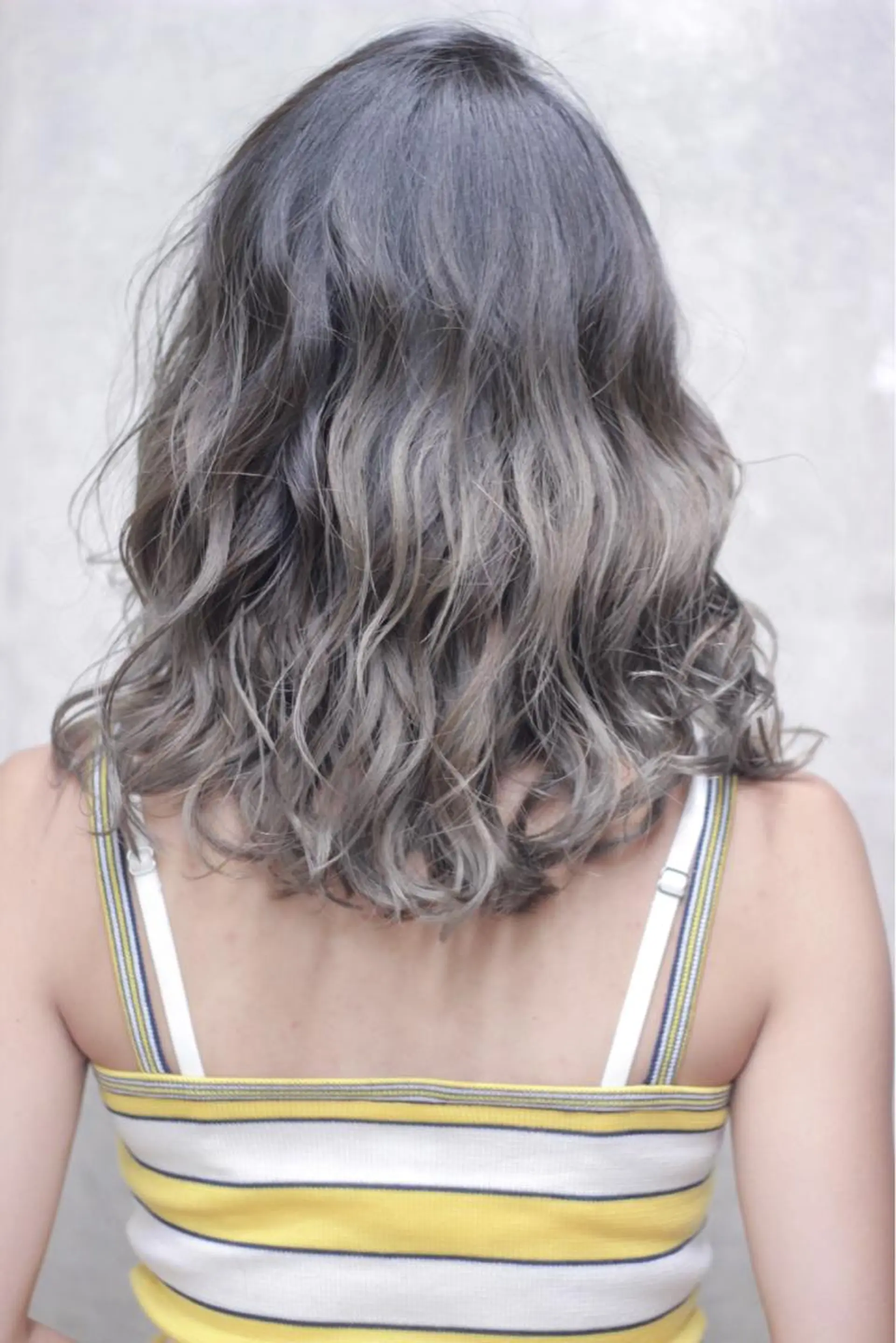 ミディアム 及川 光のヘアスタイル