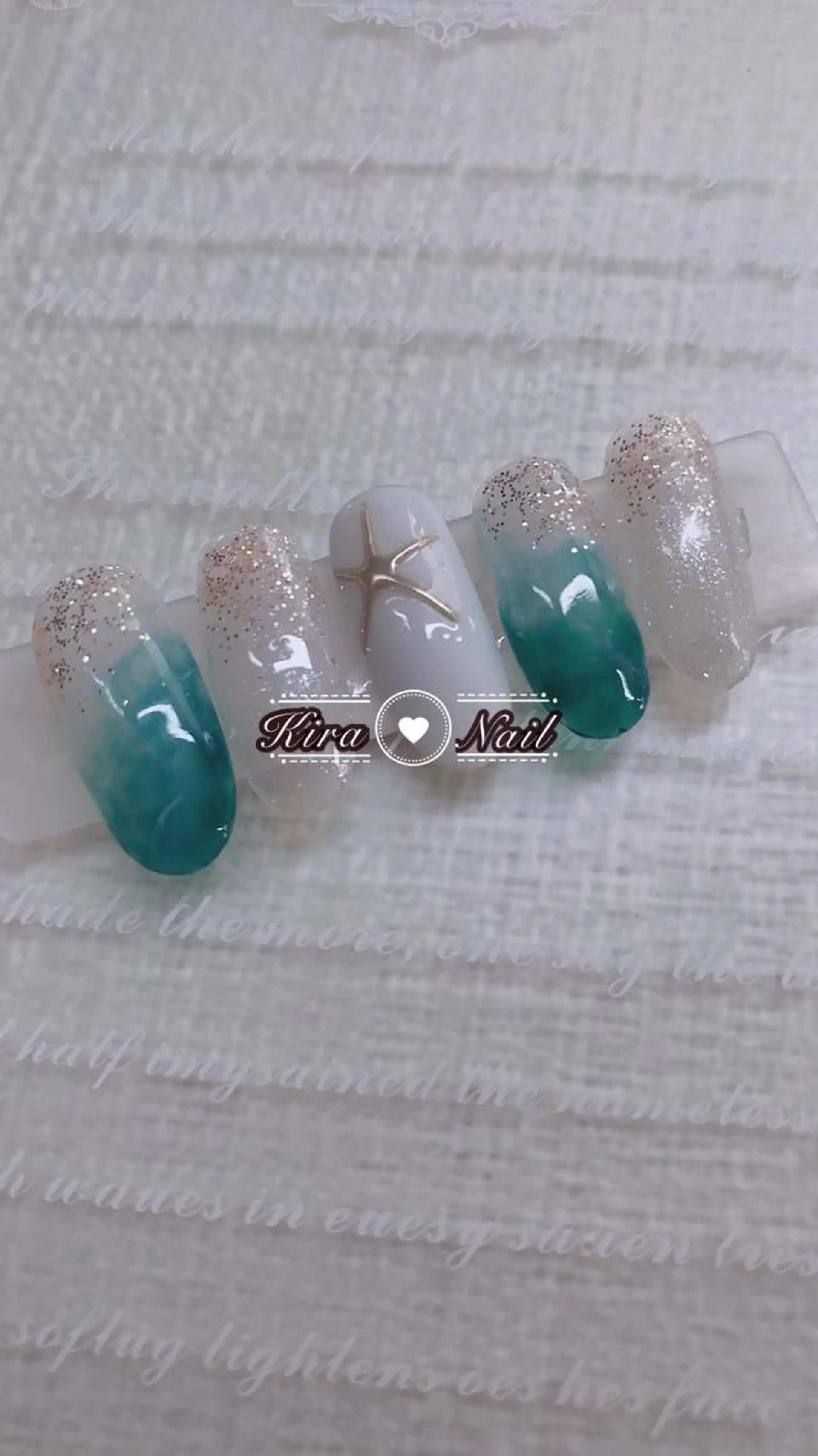 ネイル ブルー ジェルネイル ハート ニュアンスネイル スカルプネイル ハンドネイル ハンドケア Kira Nailのネイルデザイン