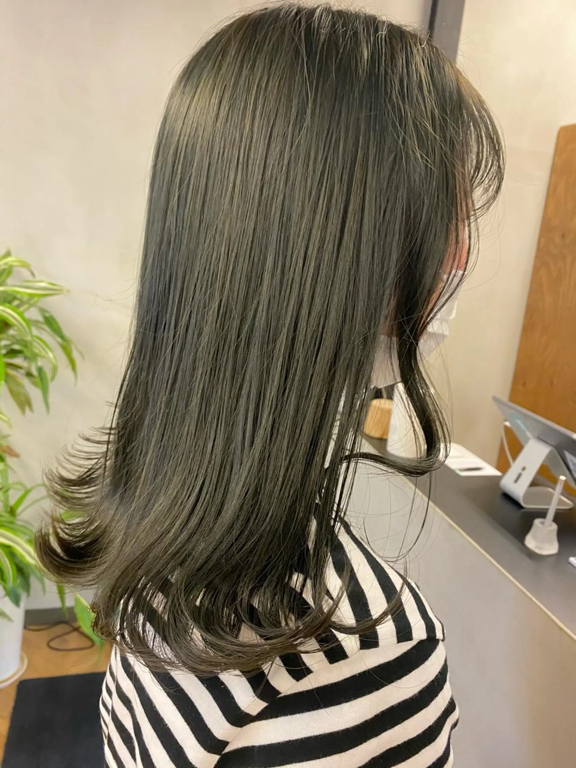 ミディアム デザインカラー/ボブ ブリーチカラー/ユリのヘアスタイル