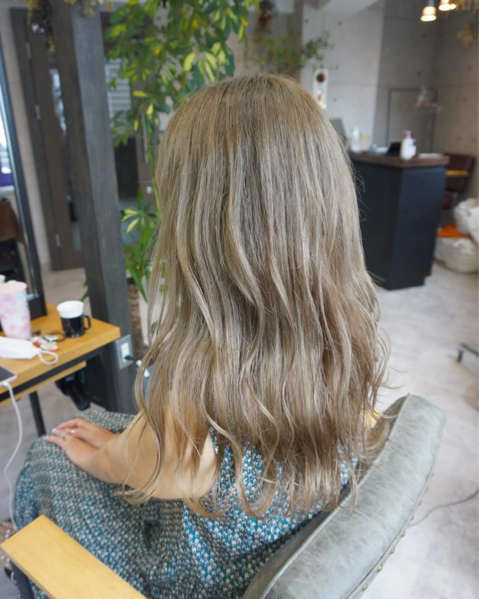 セミロング 羽田 hadaのヘアスタイル