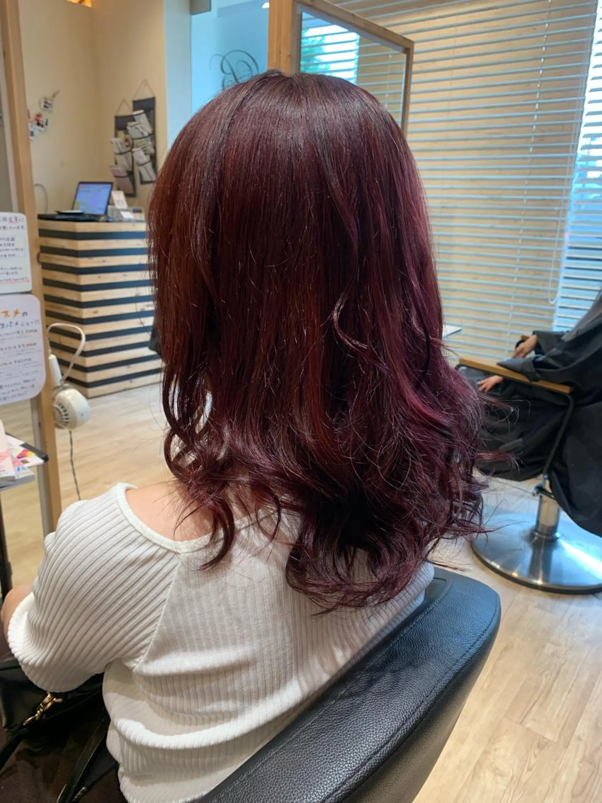 セミロング カラー 関口 友行のヘアスタイル