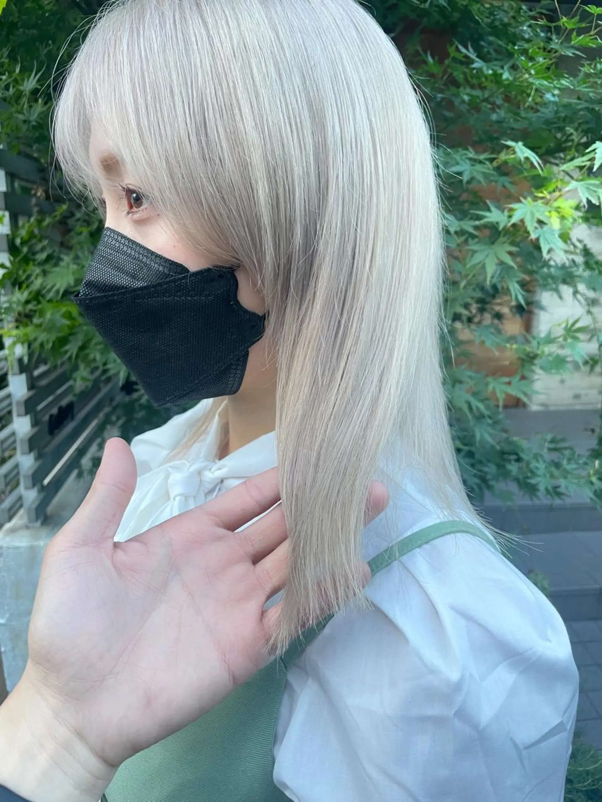 ミディアム カラー 顔周りカット 【オノザワリョウ】のヘアスタイル