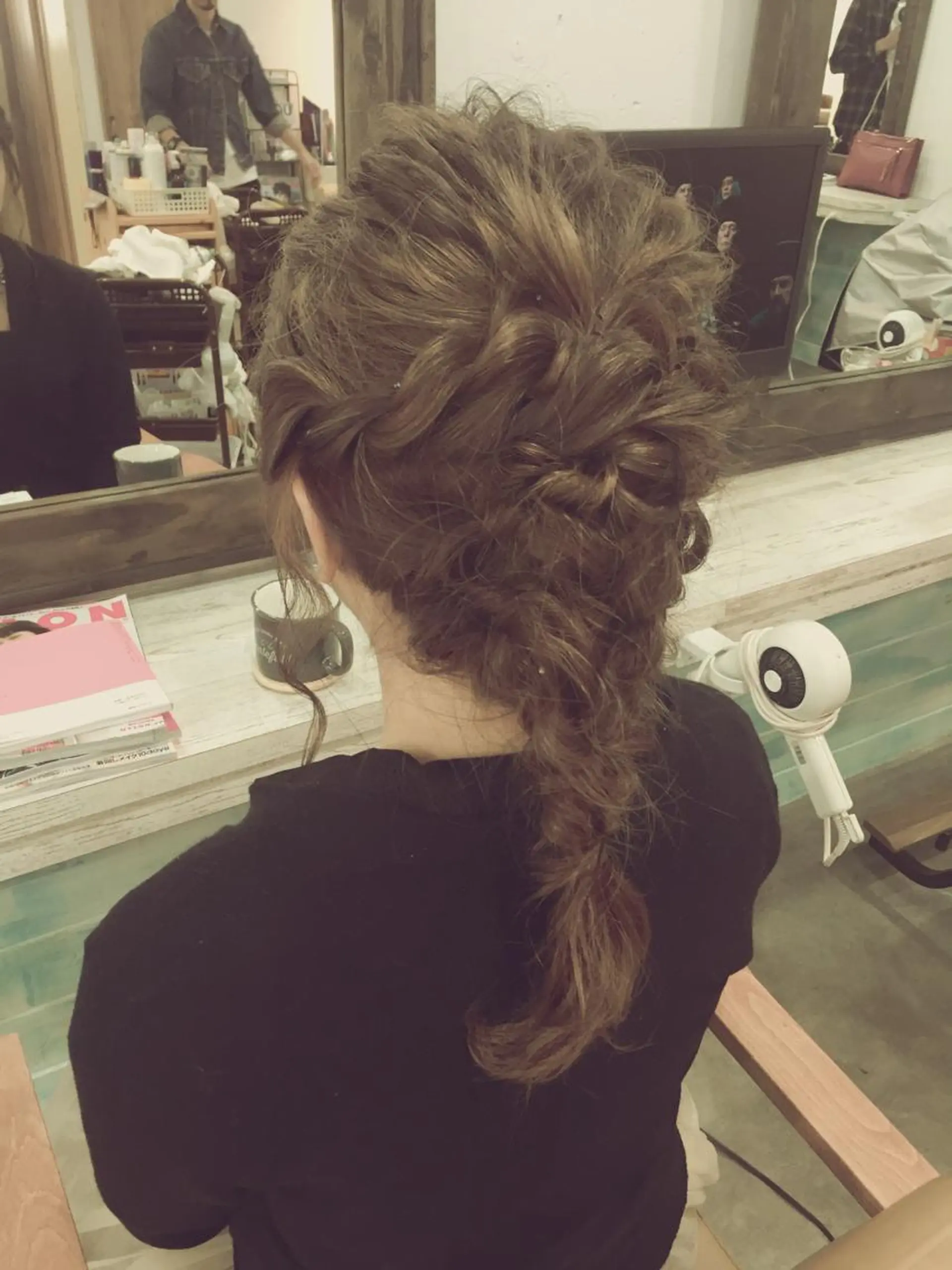 セミロング ロング カラー ヘアアレンジ 太田 有香のヘアスタイル