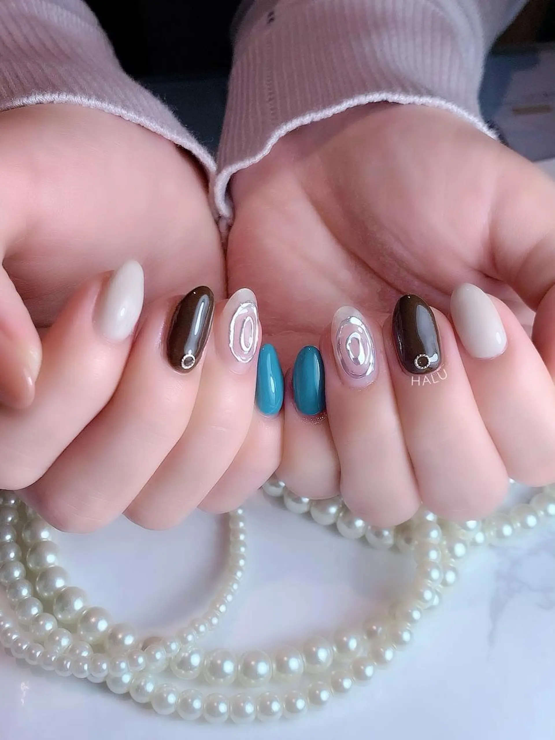 ネイル ミラーネイル HALU ハルのネイルデザイン