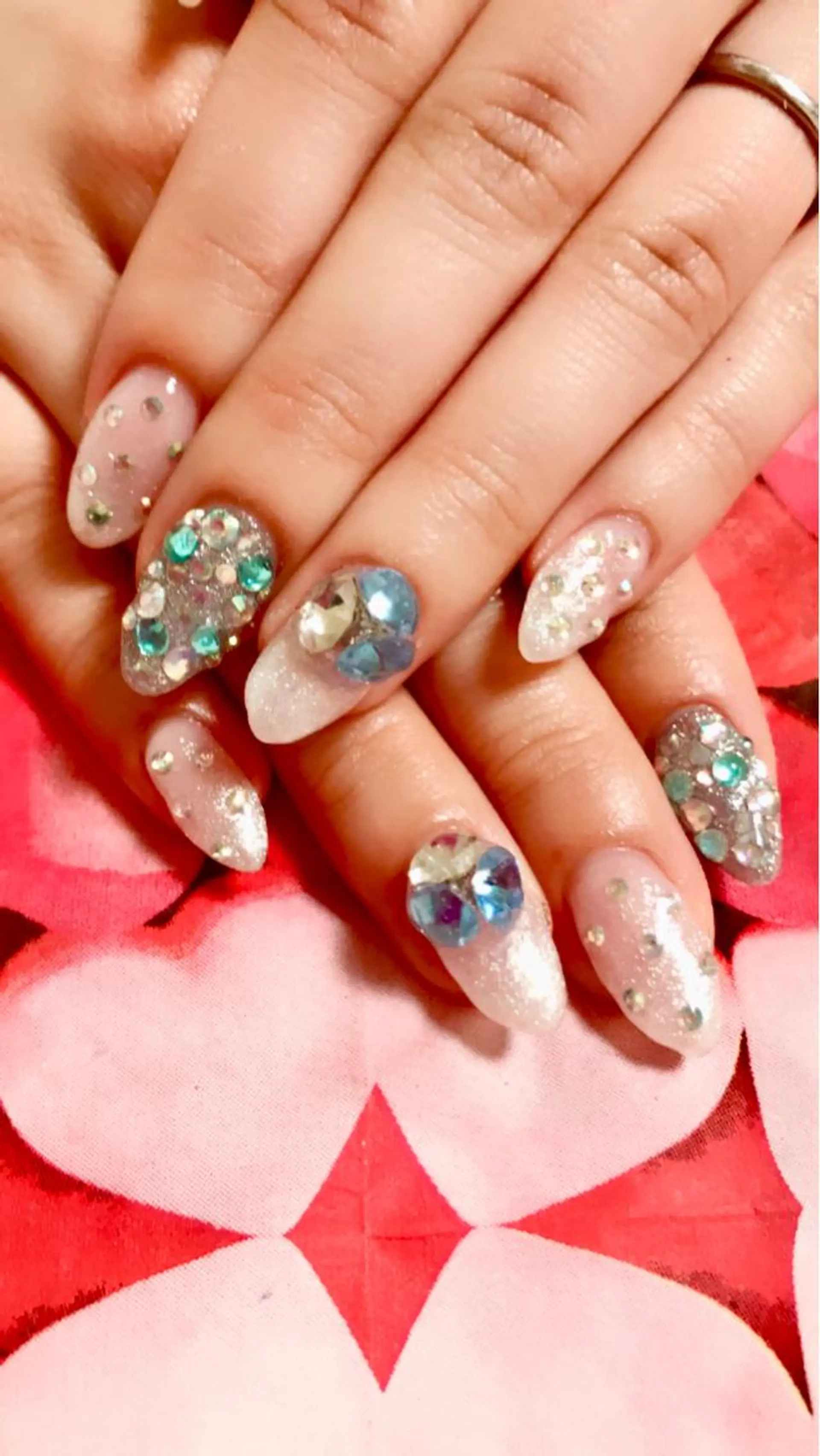 ネイル LOVEnail tomoのネイルデザイン