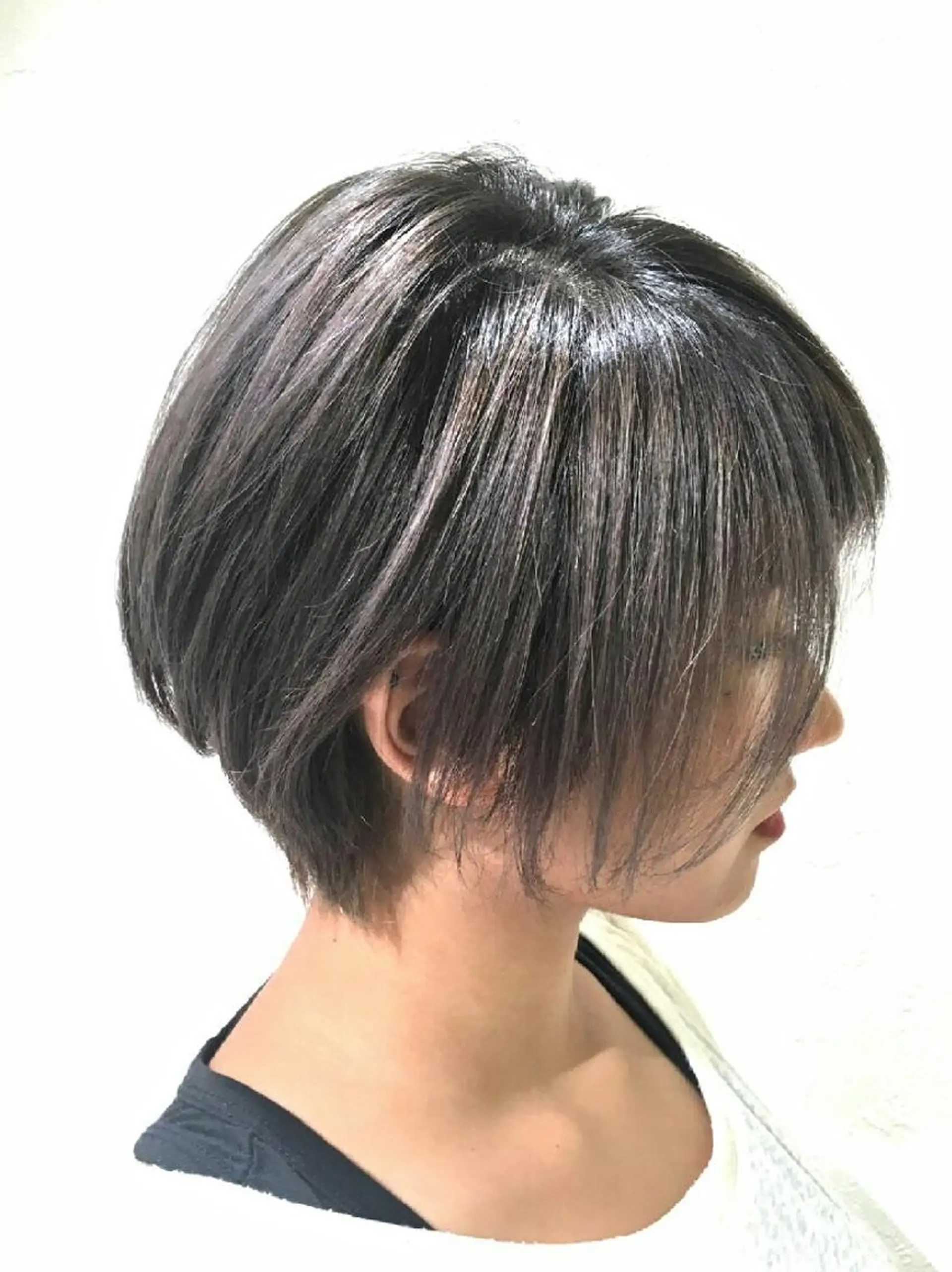 ショート カラー アッシュ 【髪質改善美容師】t occa茨木篠原健太のヘアスタイル