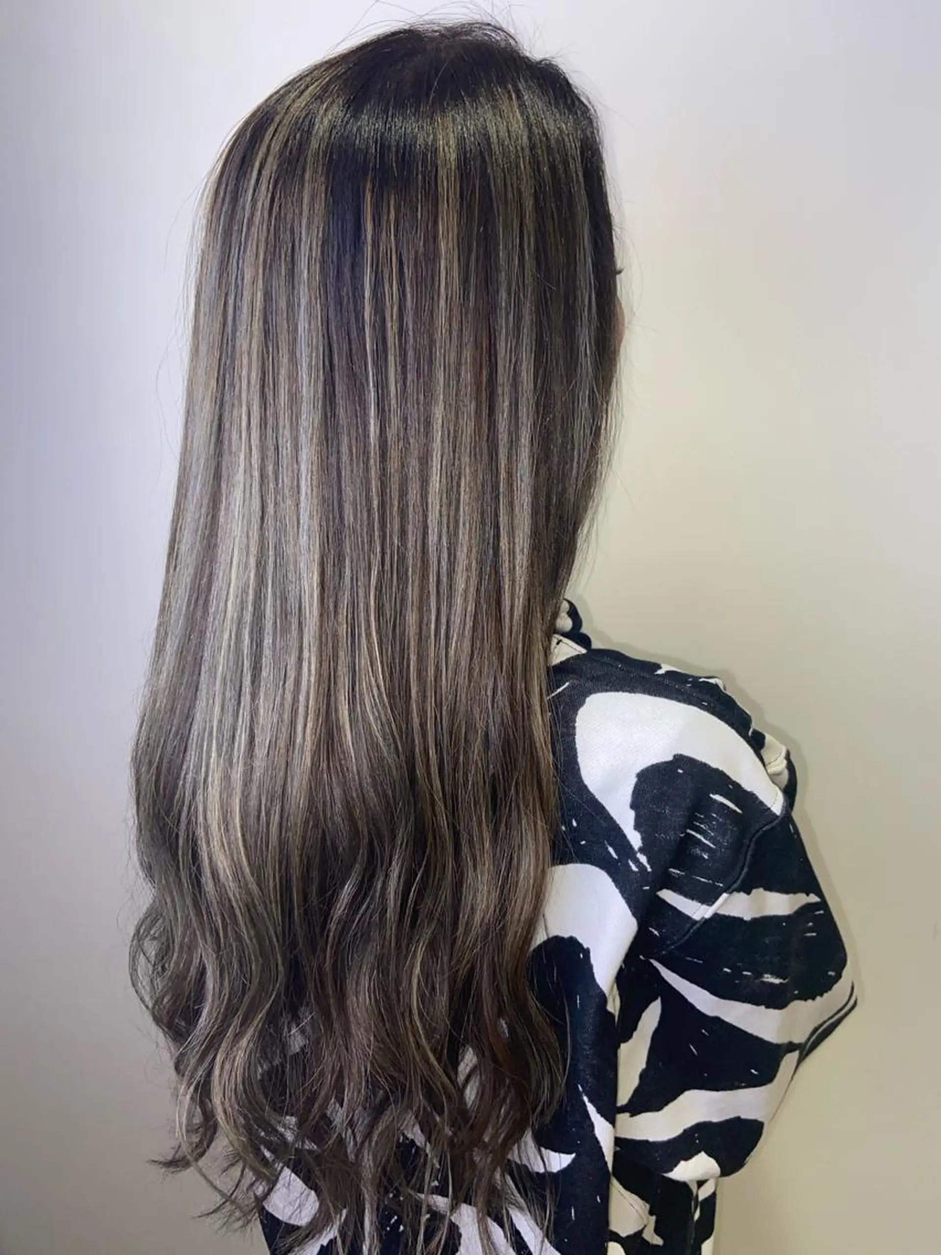 ロング カラー ヘアカラー 🐺ウルフ/レイヤー 似合わせ‎🤍沙羅のヘアスタイル