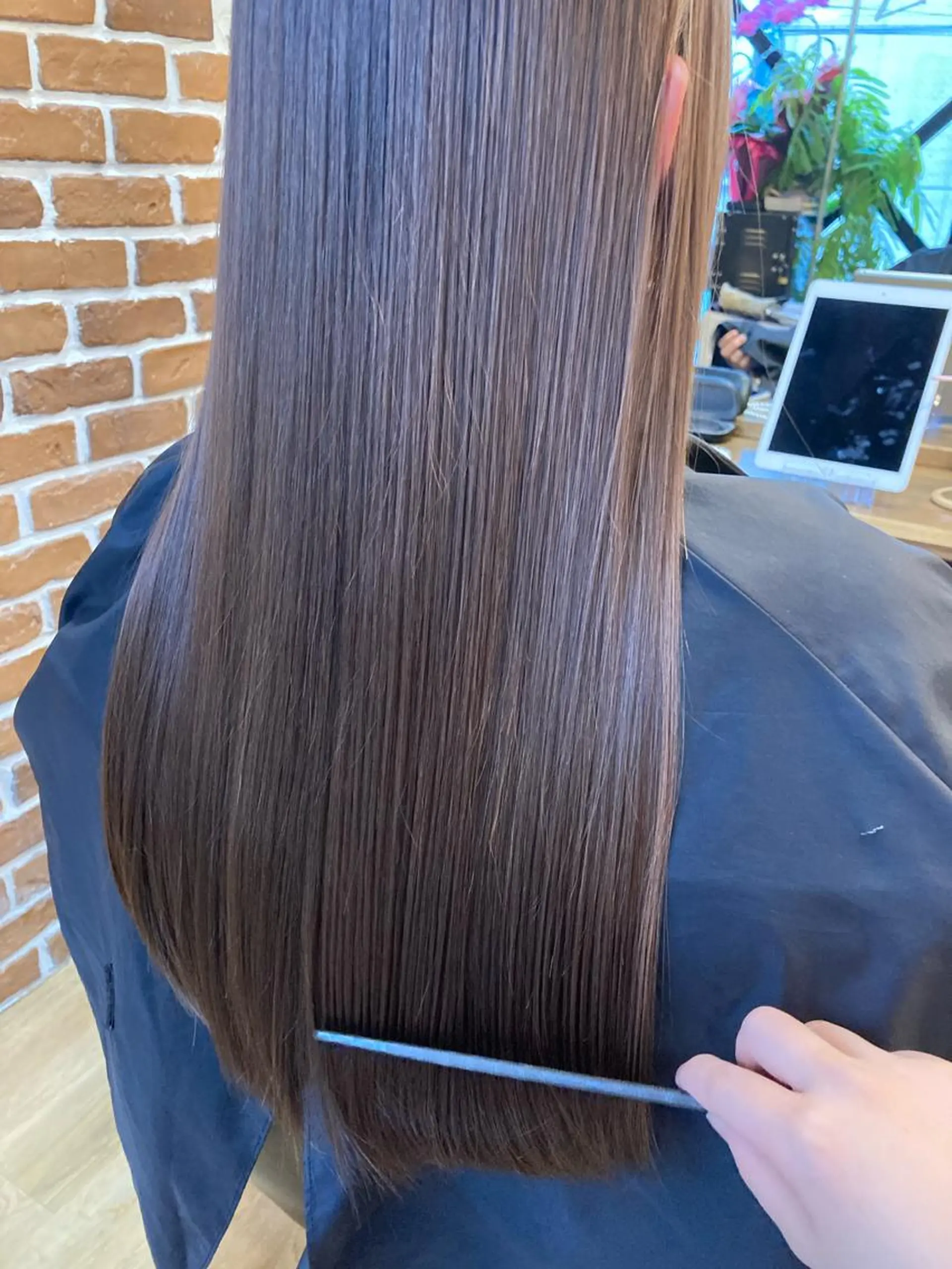 ロング ✨色持ちの良い艶 カラー✨蟹江真世のヘアスタイル