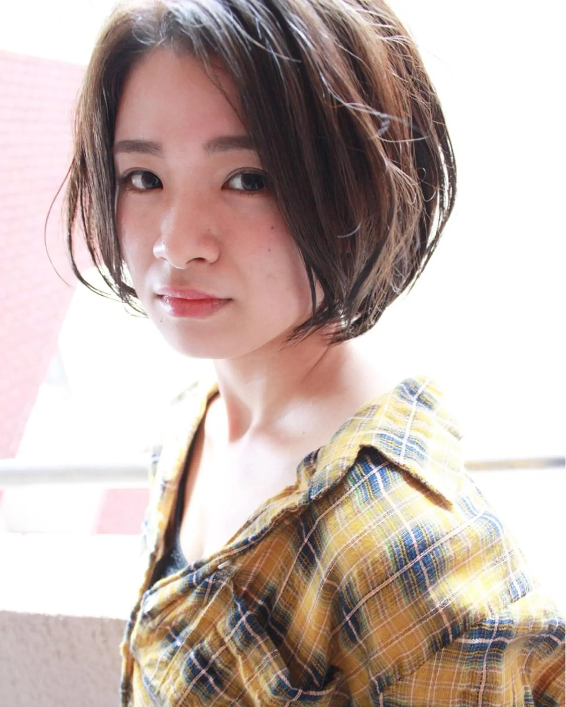 ショート カラー パーマ ブリーチ イルミナカラー 髪質改善 トリートメント tuuli トゥーリのヘアスタイル