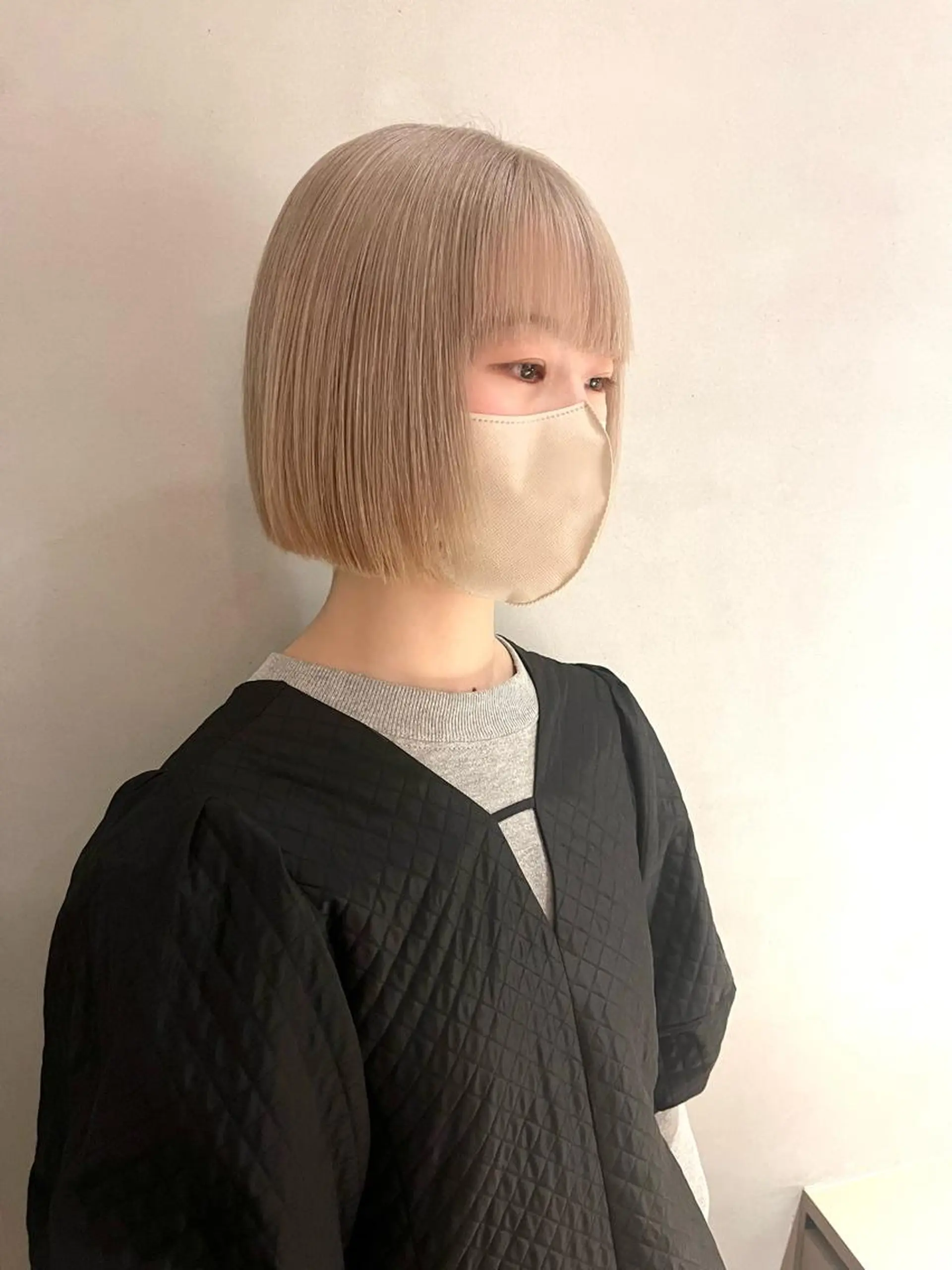 ショート カラー カット ヘアカラー トリートメント 🩷ハイトーン透明感 レイヤー🩷ユリカのヘアスタイル