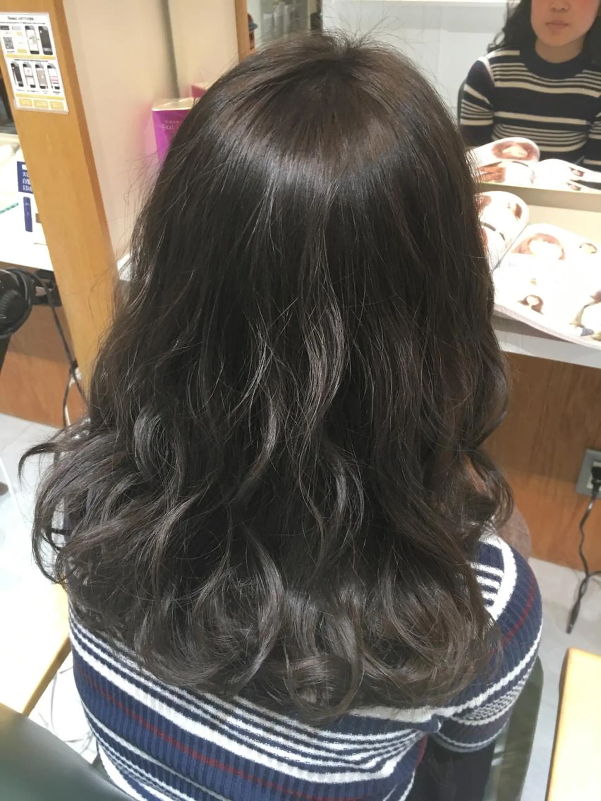 ミディアム セミロング カラー オリーブカラー fukuyasu rikaのネイルデザイン