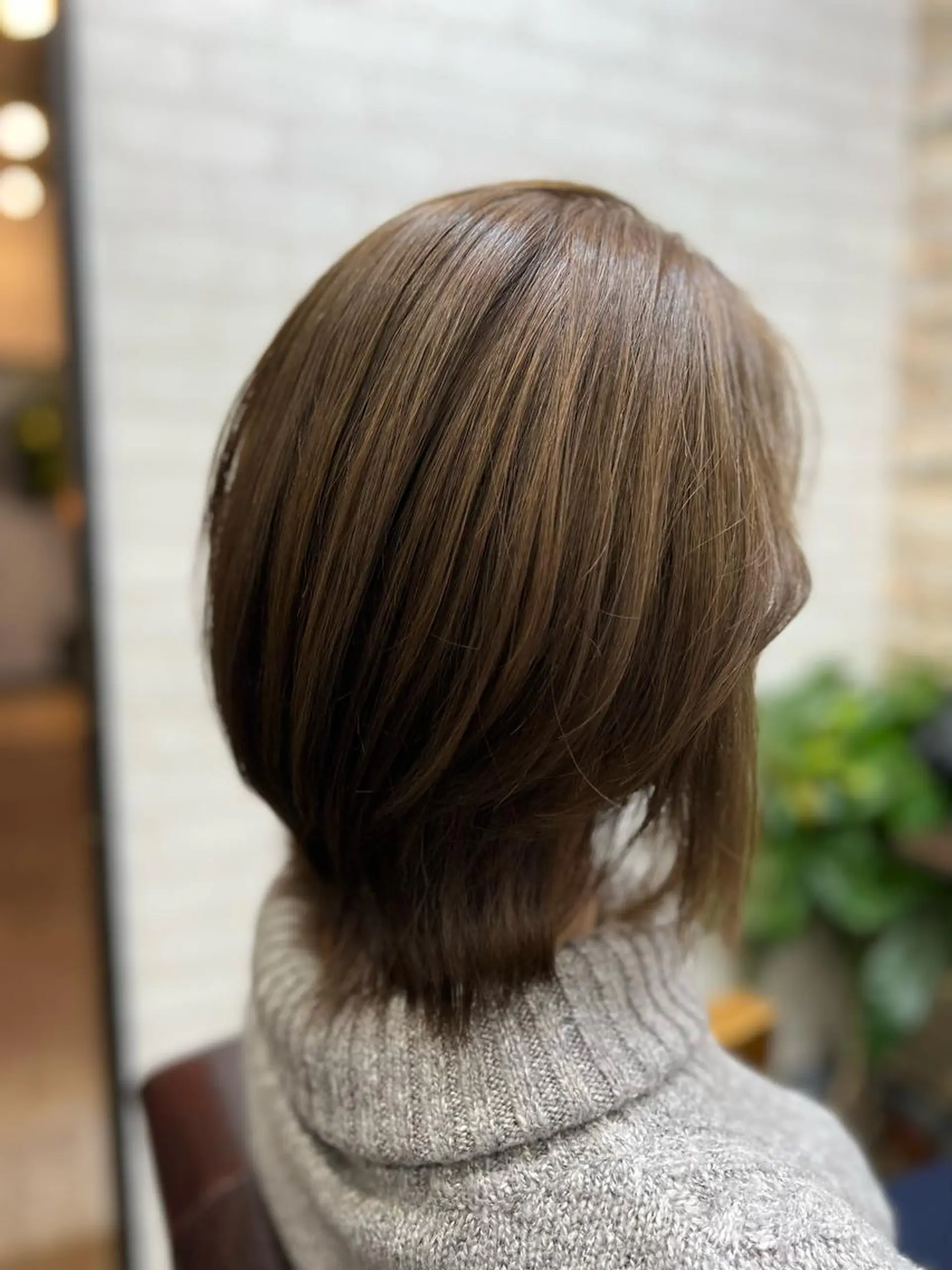 ショート カラー グレージュ カーキグレージュ 多賀 順平のヘアスタイル