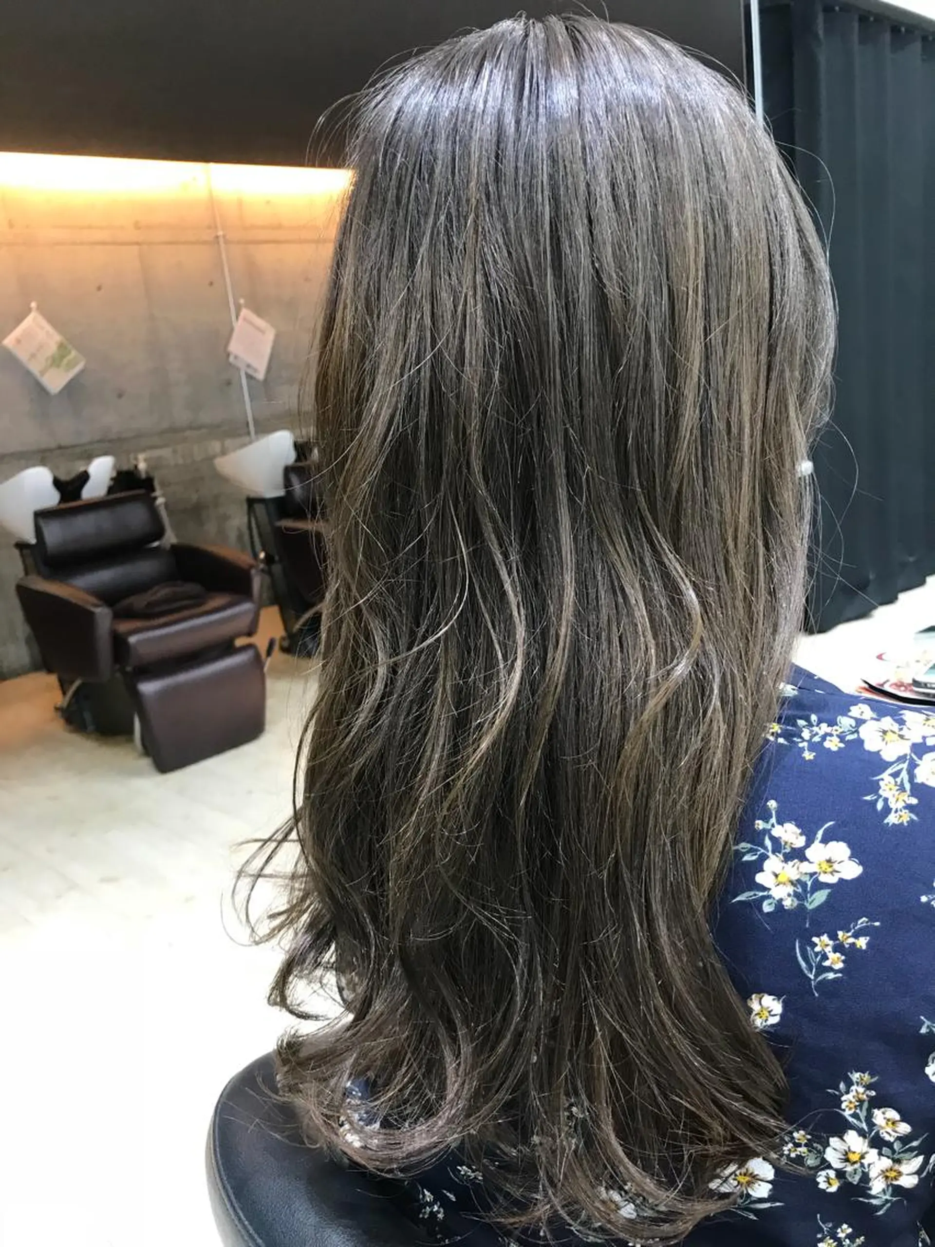 ロング カラー Adachi Fujikoのヘアスタイル