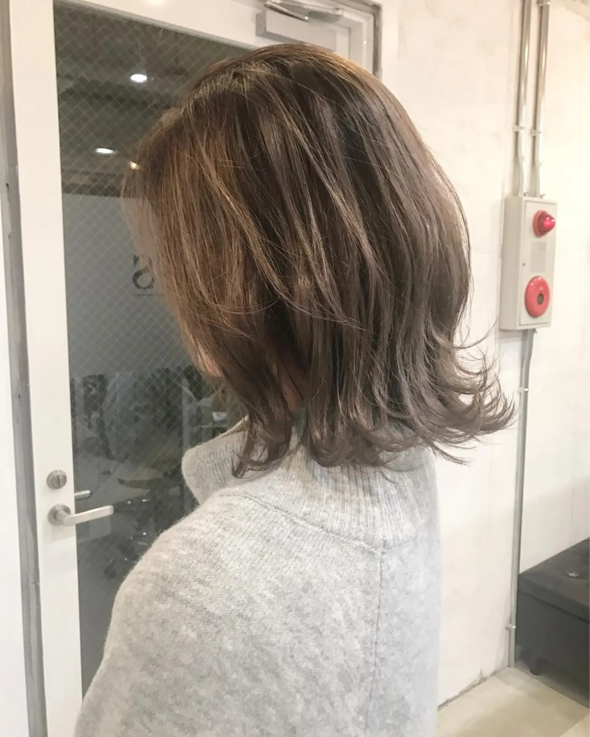 セミロング カラー ヘアアレンジ ヘアカラー トリートメント 縮毛矯正 髪質改善寺坂雄飛💐のヘアスタイル