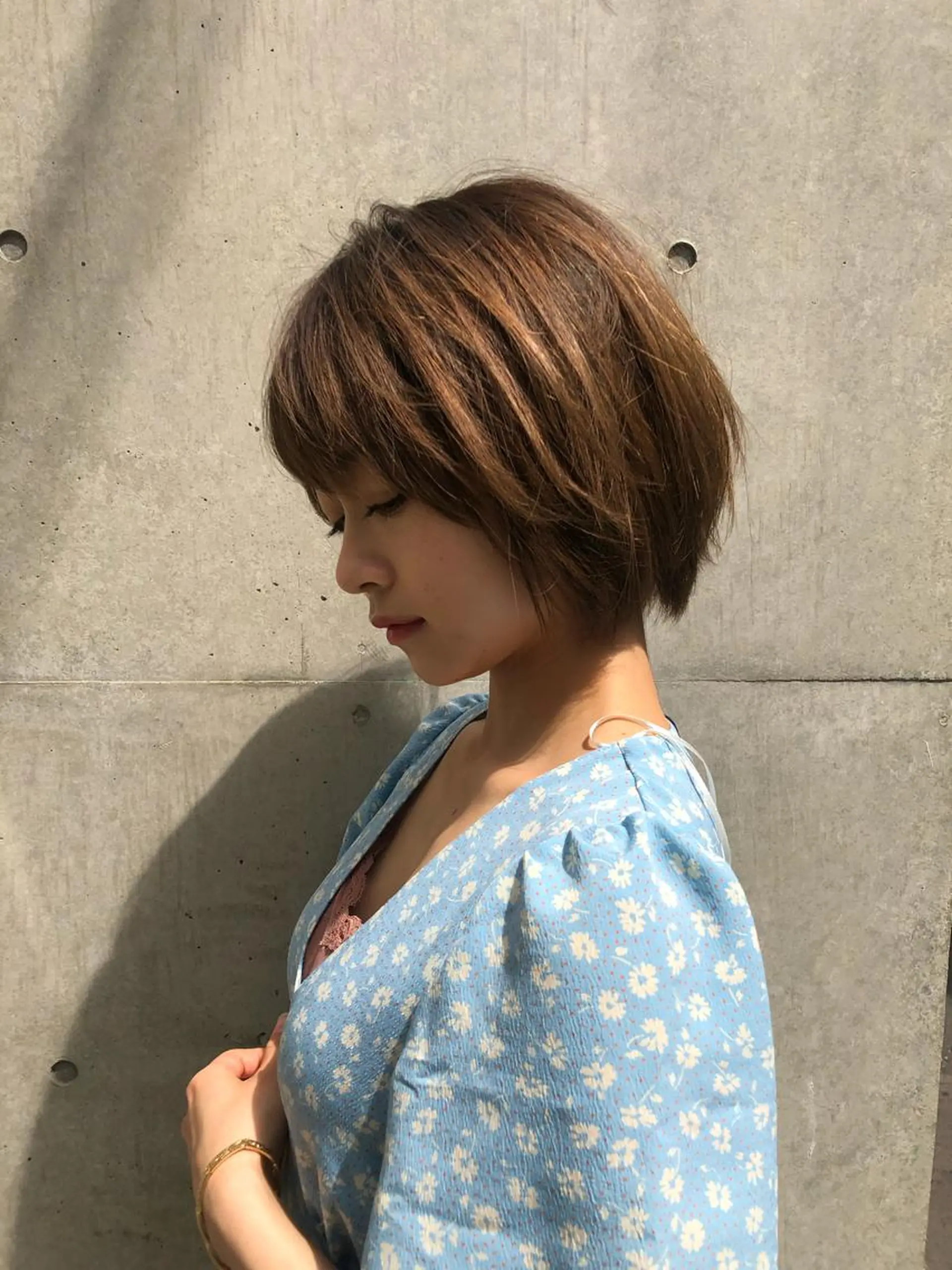 ショート 切りっぱなしボブ ボブ 外国人風カラー ハイライト レイヤーカット ショート職人 美容師【KENTA】のヘアスタイル