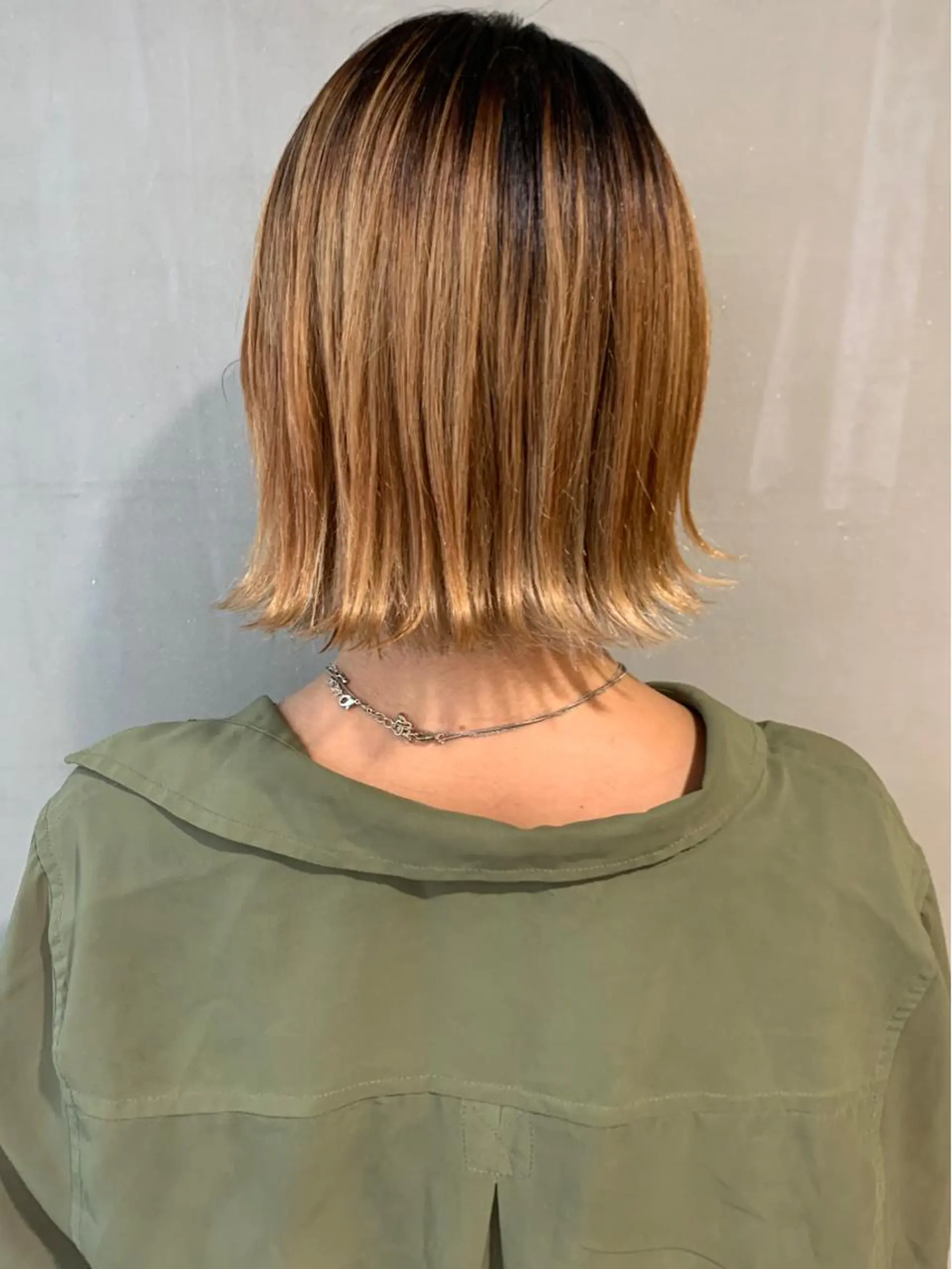 ショート カラー ブロンド ハイトーンカラー カット ヘアカラー トリートメント ウルフレイヤーカット /チヒロのヘアスタイル