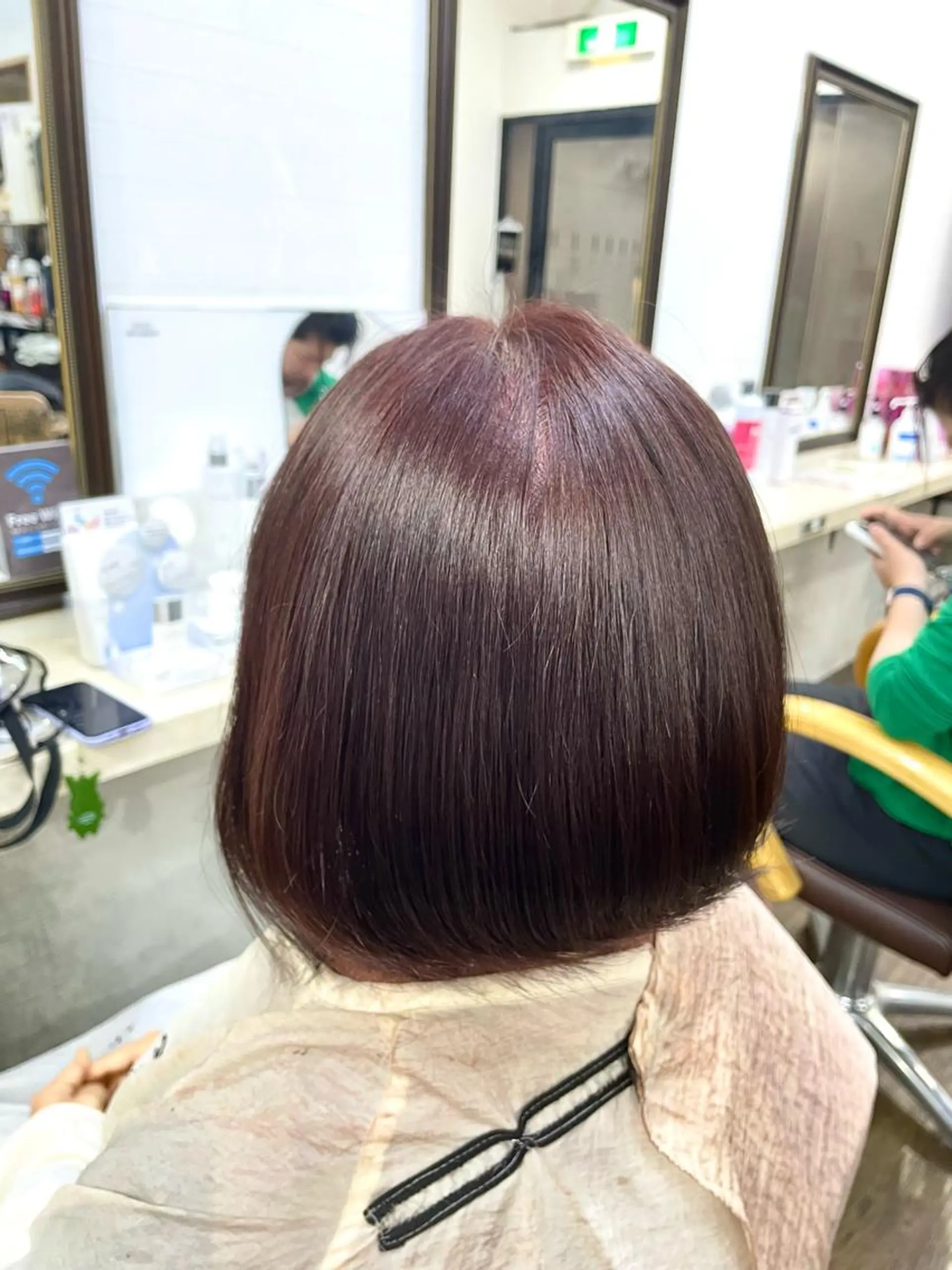 セミロング 横浜🦋ハイトーン 🫐シャドウルーツのヘアスタイル