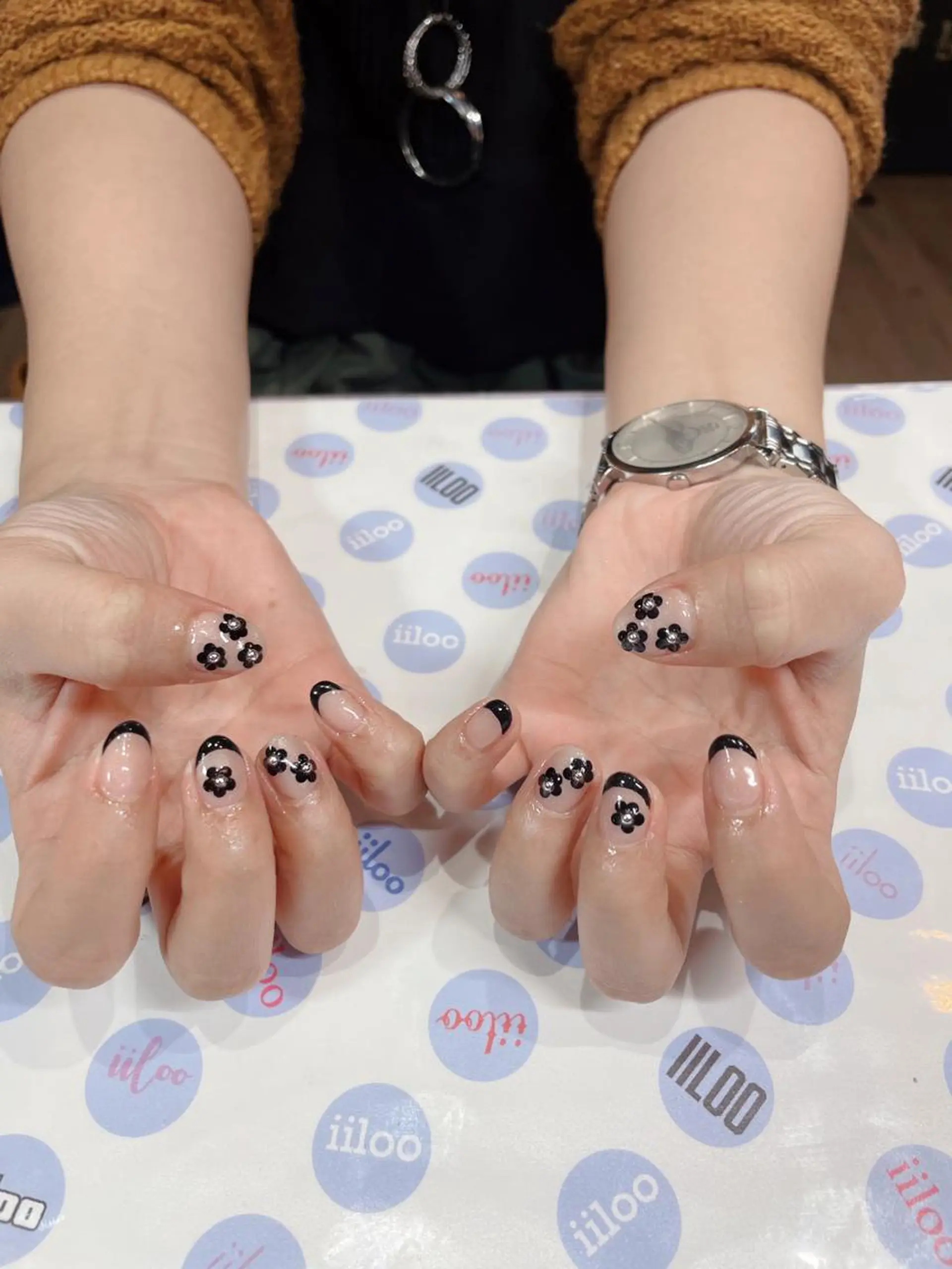 ネイル iiloo aromaworksのネイルデザイン