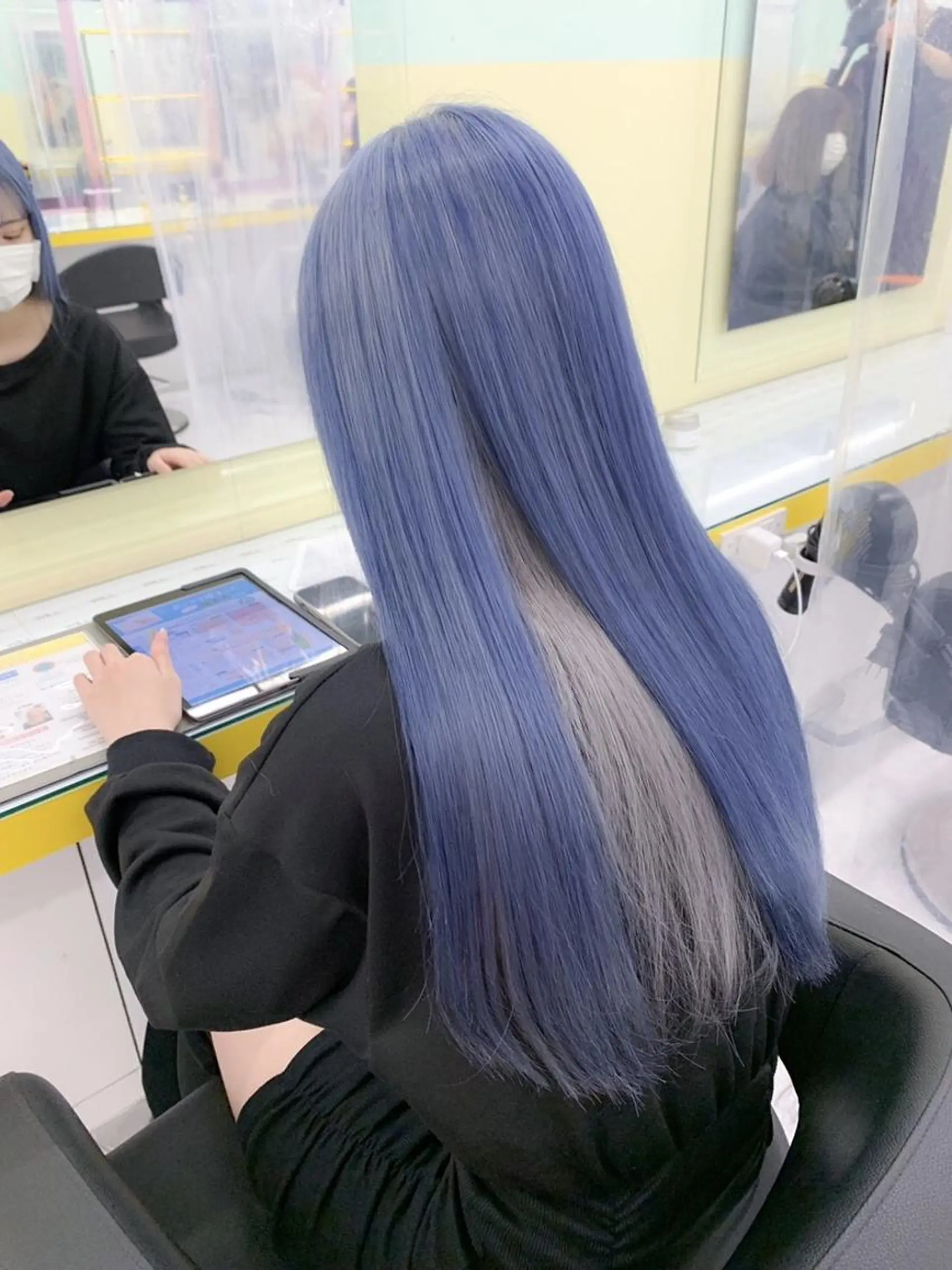 カラー 柔らか🪽うる艶 🎀ブリーチカラーのヘアスタイル