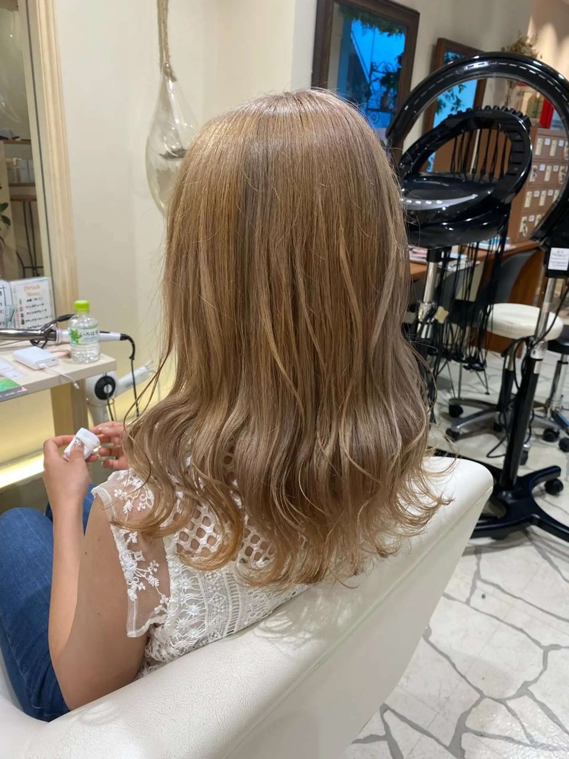 セミロング カラー ブリーチ ハイトーンカラー インナーカラー パーマ/髪質改善 【榎本千夏】のヘアスタイル