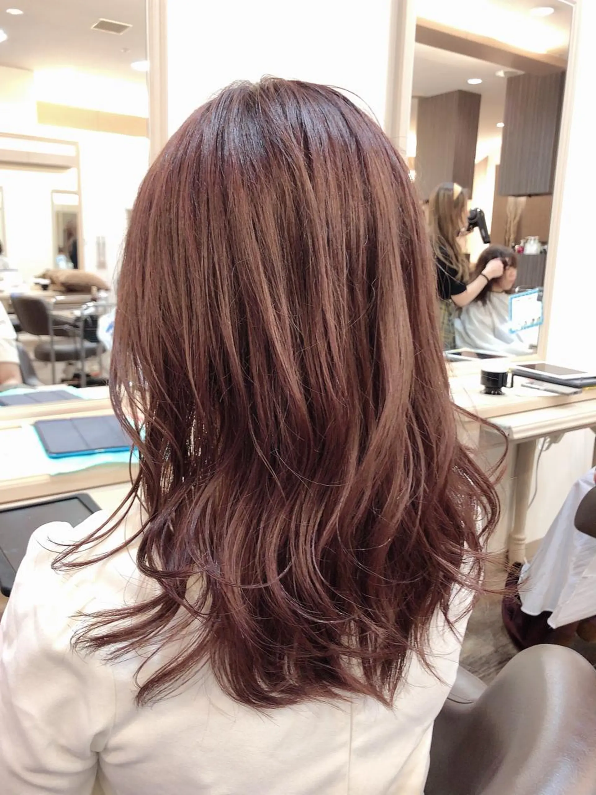 セミロング カラー グレージュ イルミナカラー ピンクカラー 尚平 40代からの 髪質改善専門のその他イメージ