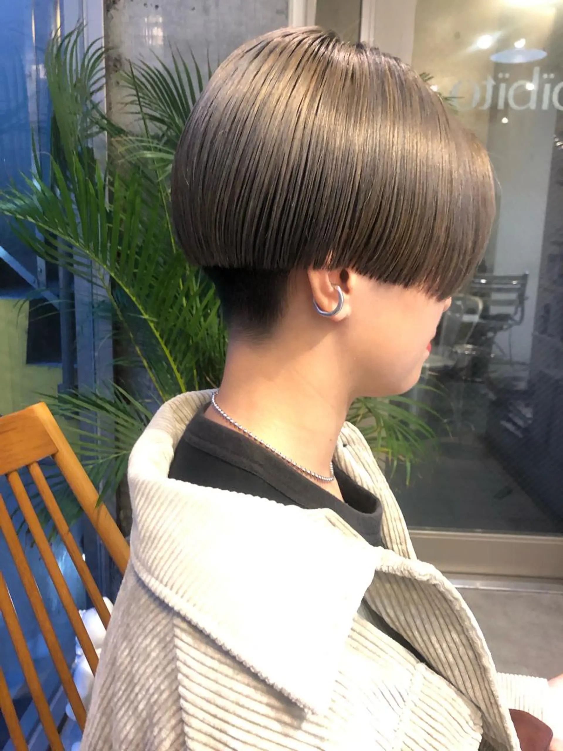 ショート カラー 🌈圧倒的デザイン力 内井省吾のヘアスタイル