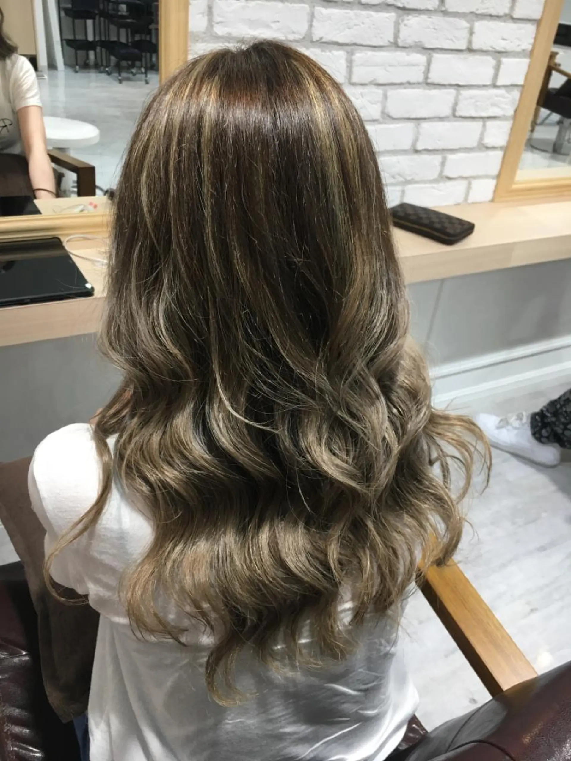 ロング カラー バレイヤージュ ハイライトカラー ハイライト レイヤーカット レイヤーカット/艶髪 🌈高橋遥香🌈のヘアスタイル