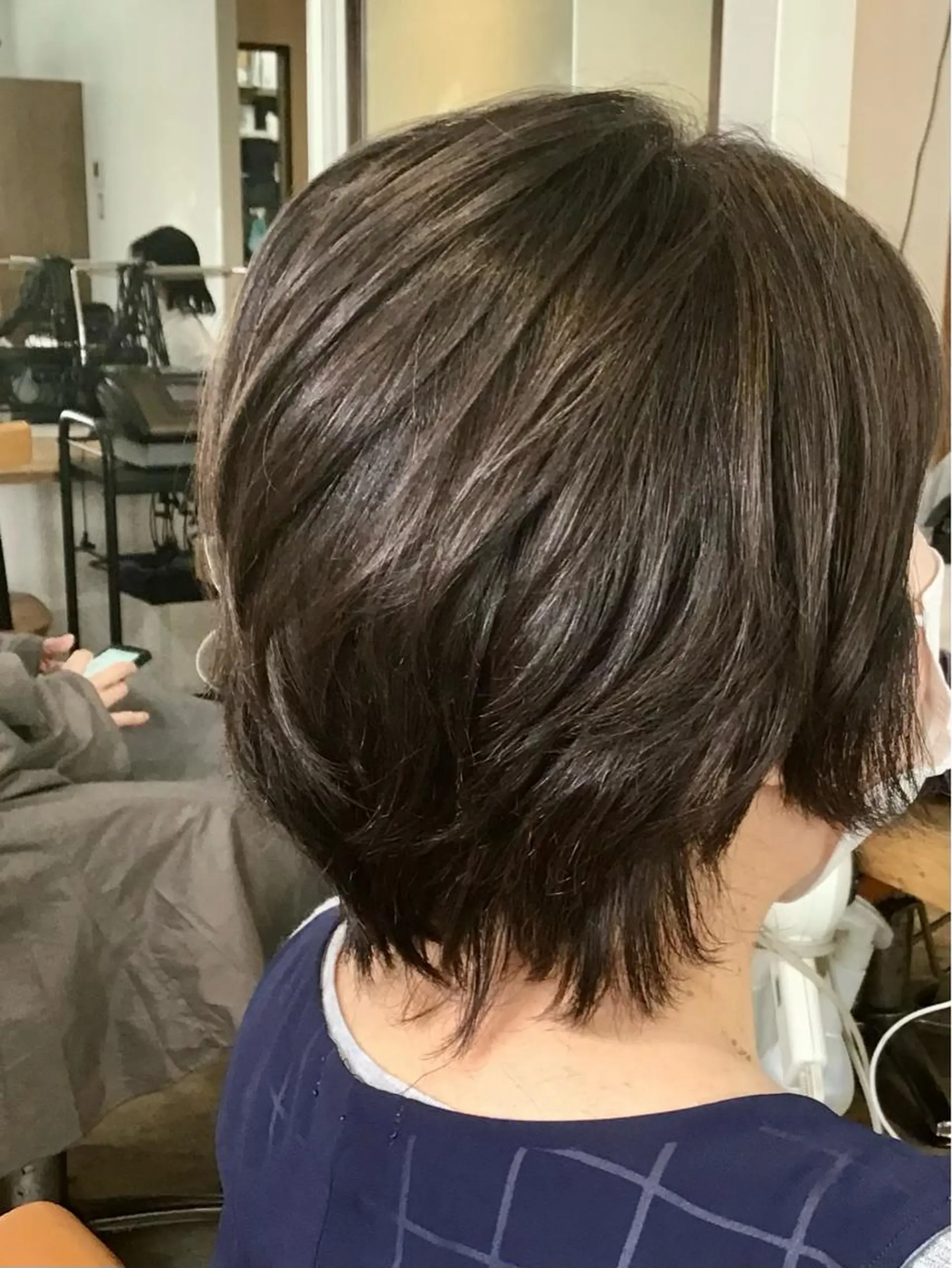 ショート カット ヘアカラー トリートメント 石井 寛司のヘアスタイル
