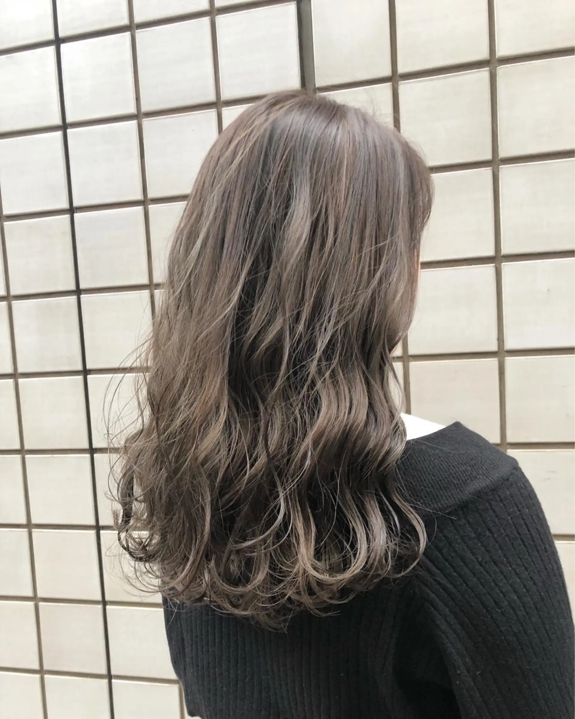 セミロング カラー ショートボブ アッシュ アッシュグレー バレイヤージュ ベージュカラー ヘアカラー トリートメント ヘアセット ❤️sai❤️ official❤️のヘアスタイル
