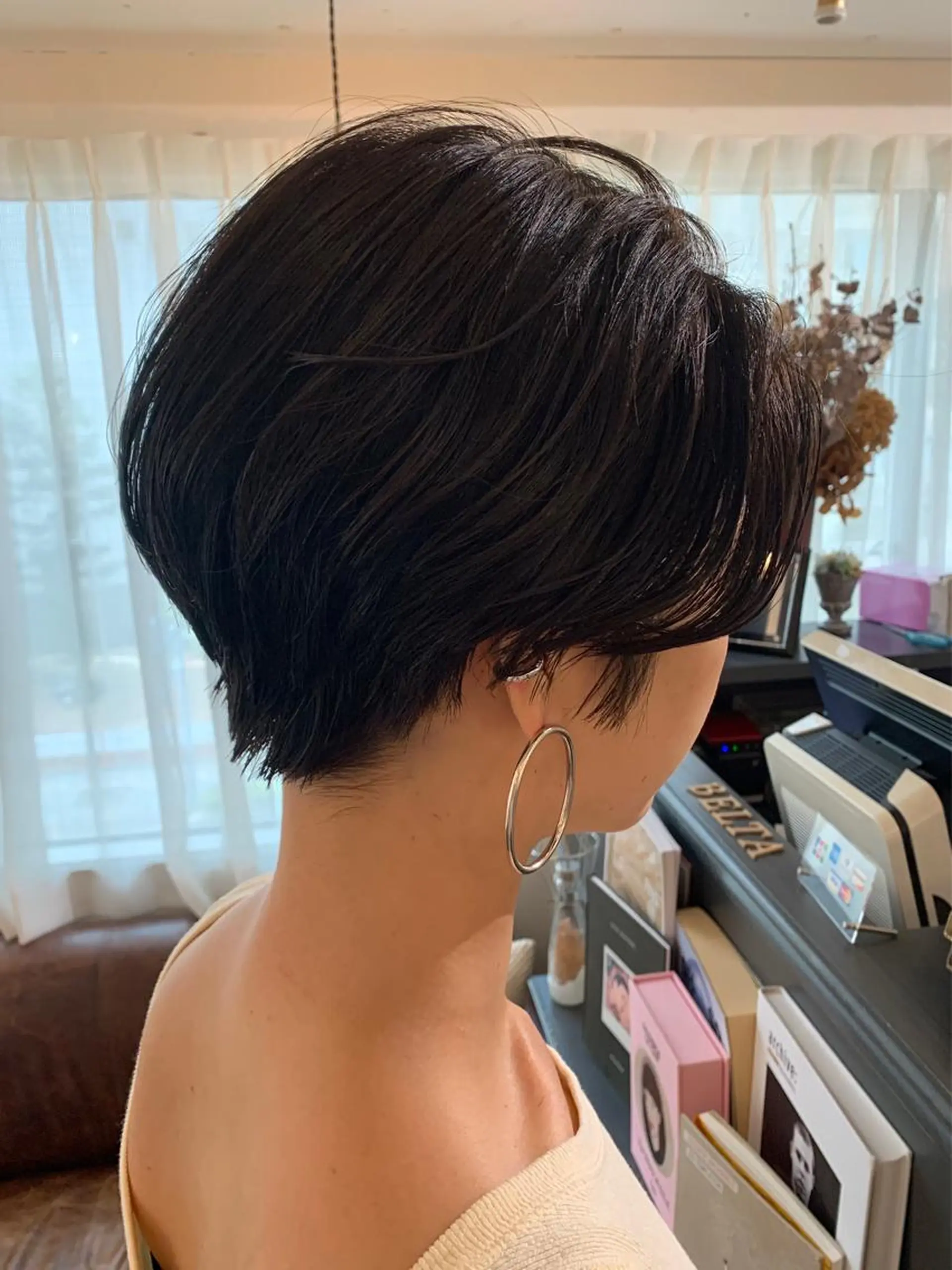 ショート 安村 美奈のヘアスタイル